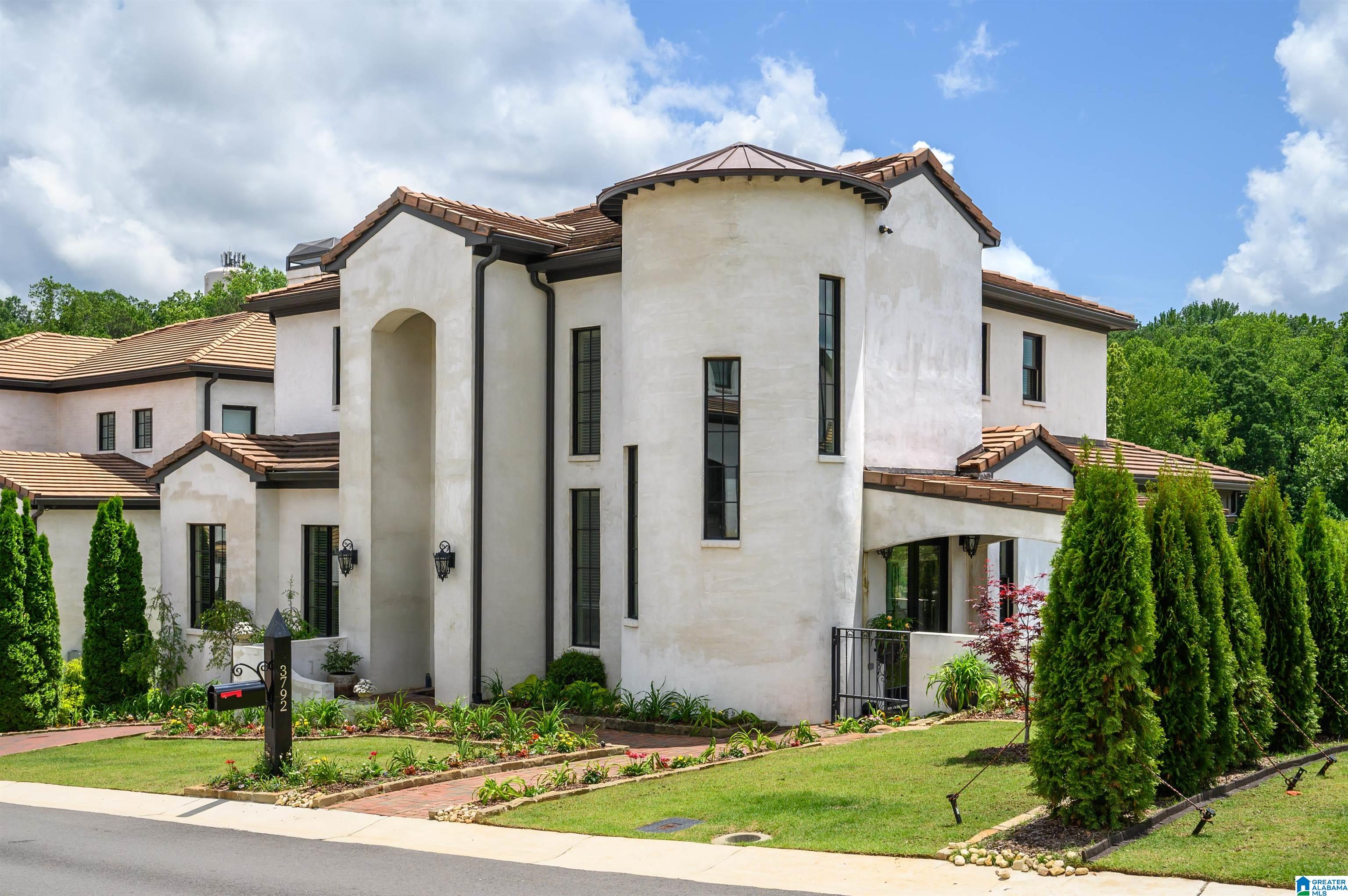 3792 VILLA DRIVE