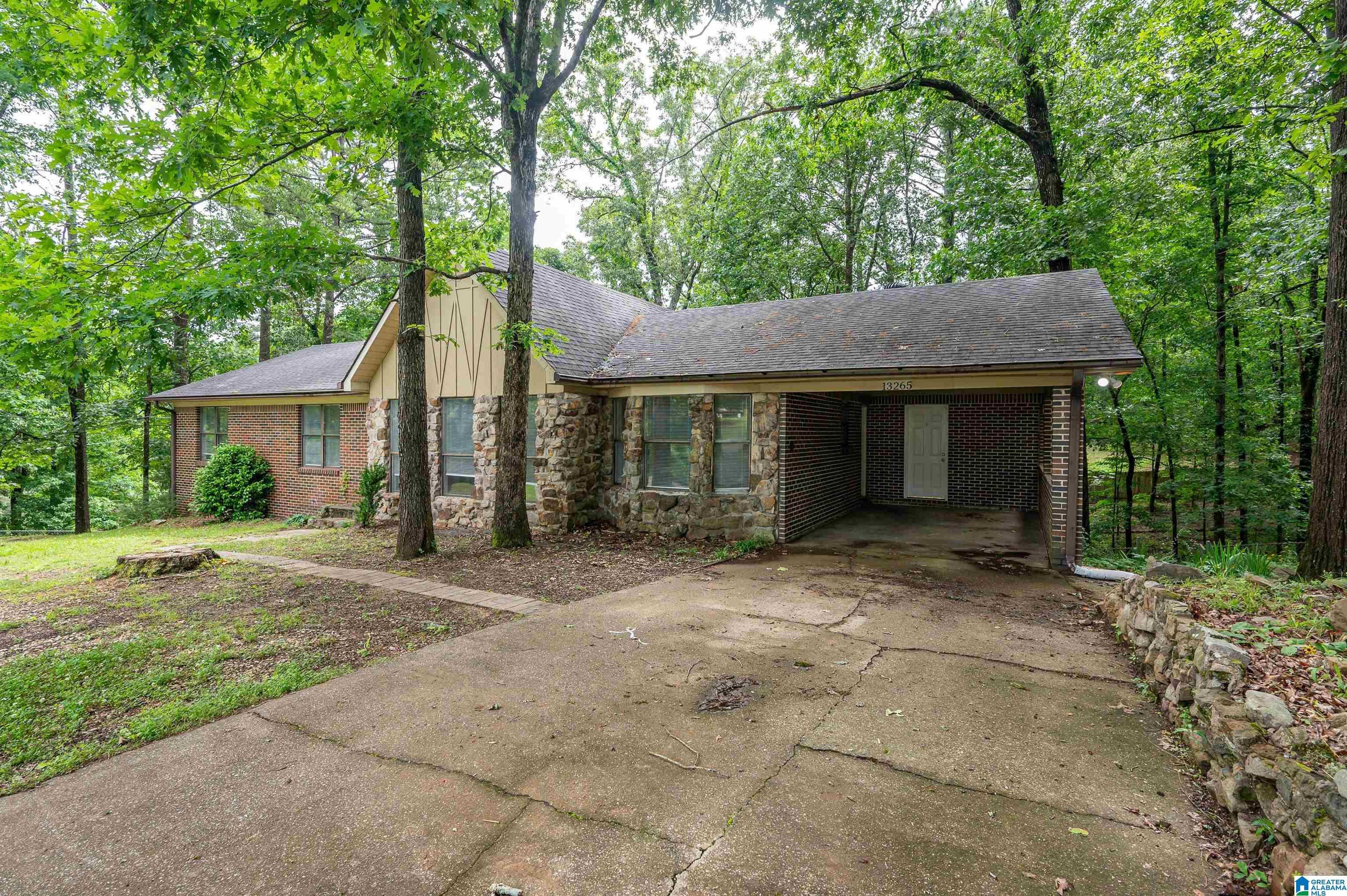 13265 DONNA DRIVE