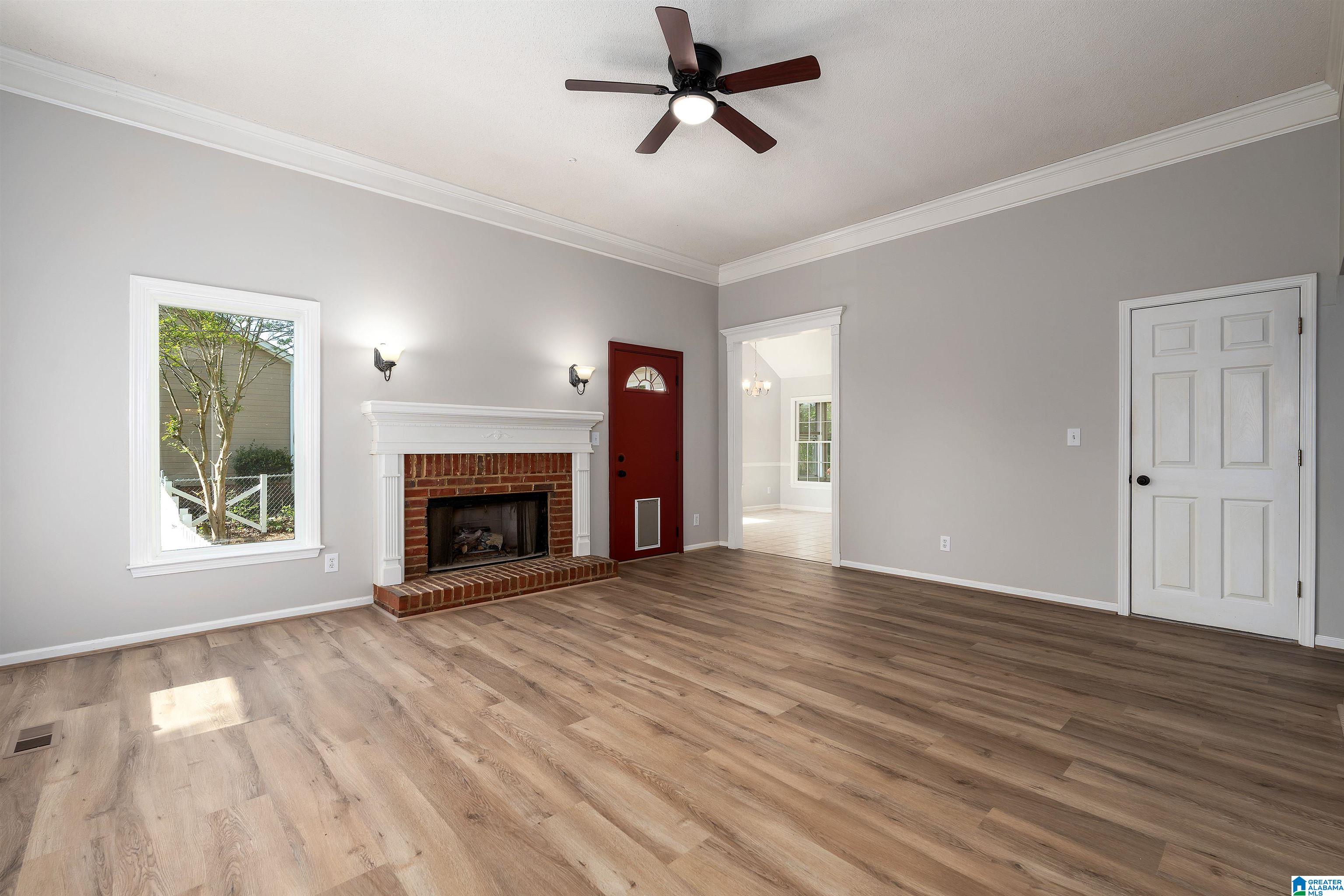 6110 AMY LANE