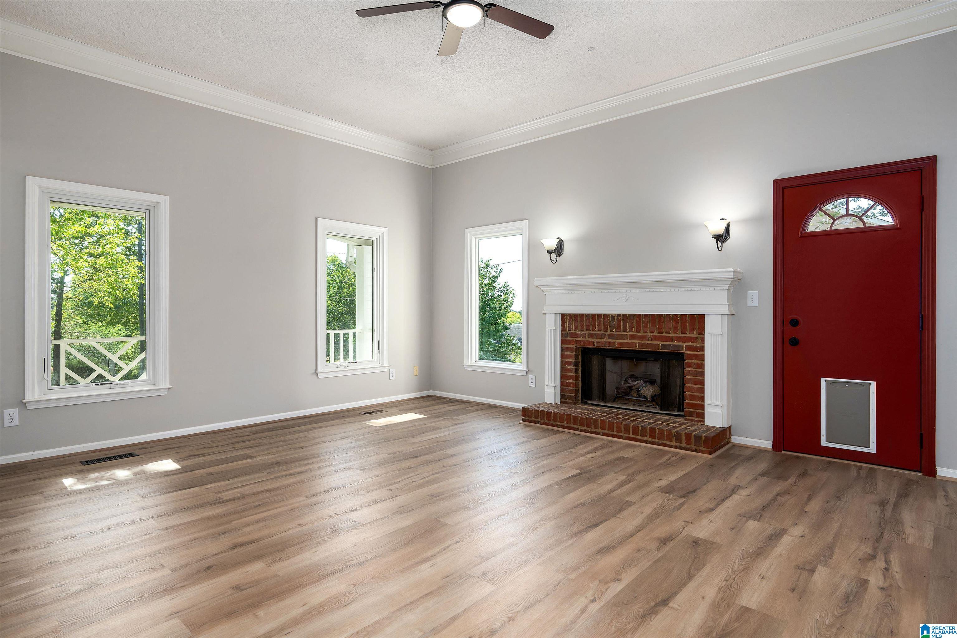 6110 AMY LANE