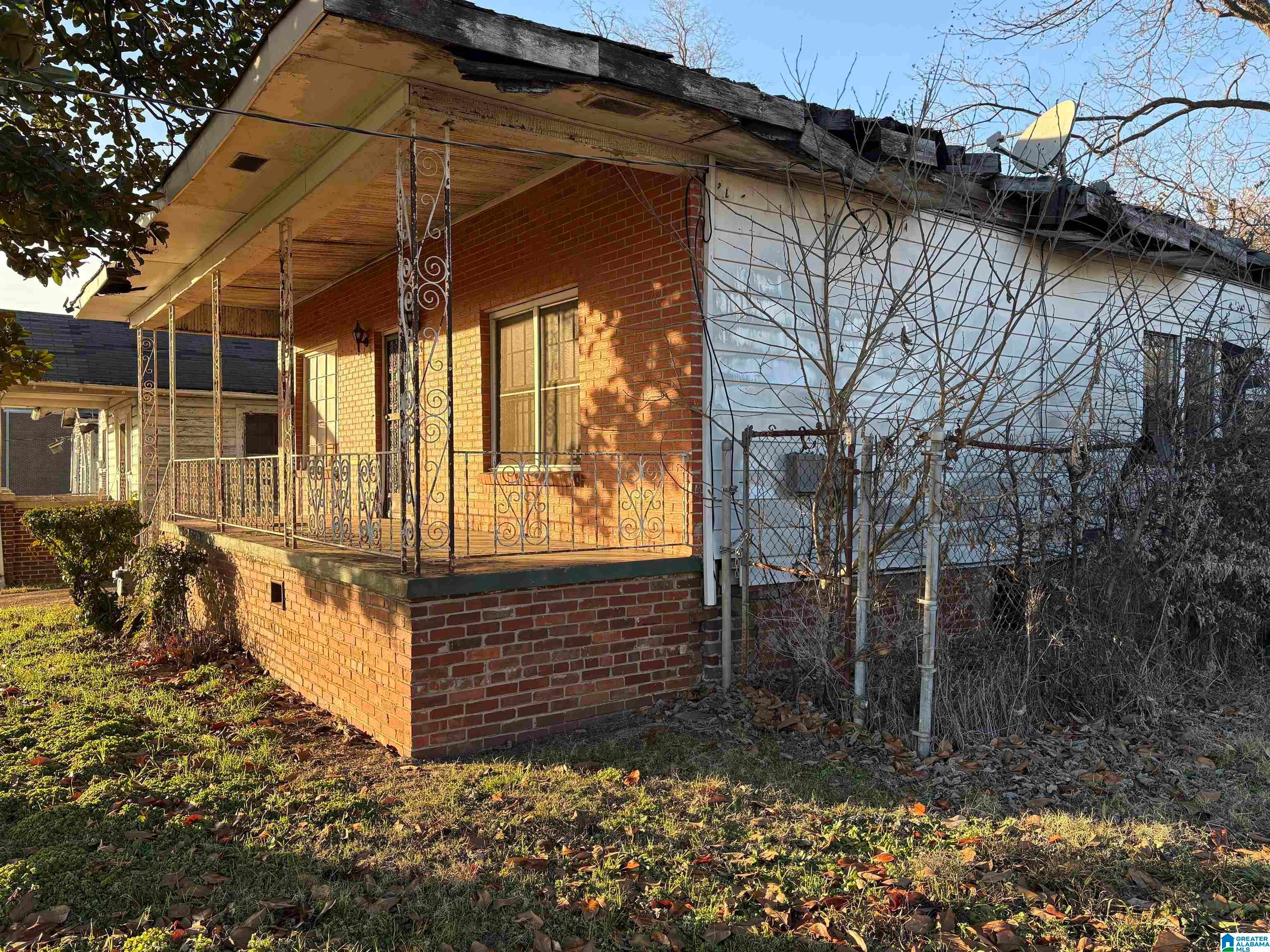 524 N 9TH AVENUE - Photo 4