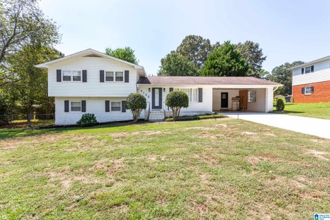 Photo of 4132 Brierwood Lane, ANNISTON, AL 36207 (MLS # 21463442)