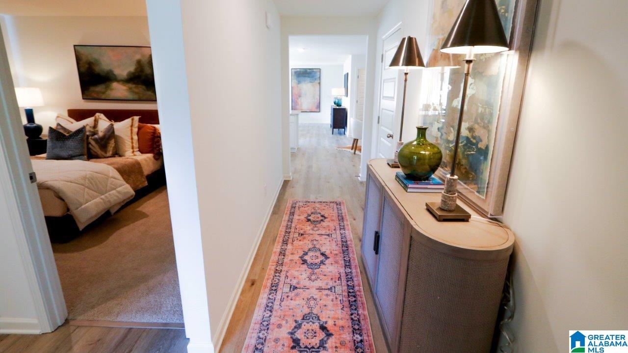 284 CAMDEN COURT SW