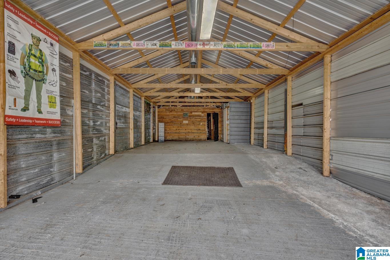 8621 DIVISION AVENUE