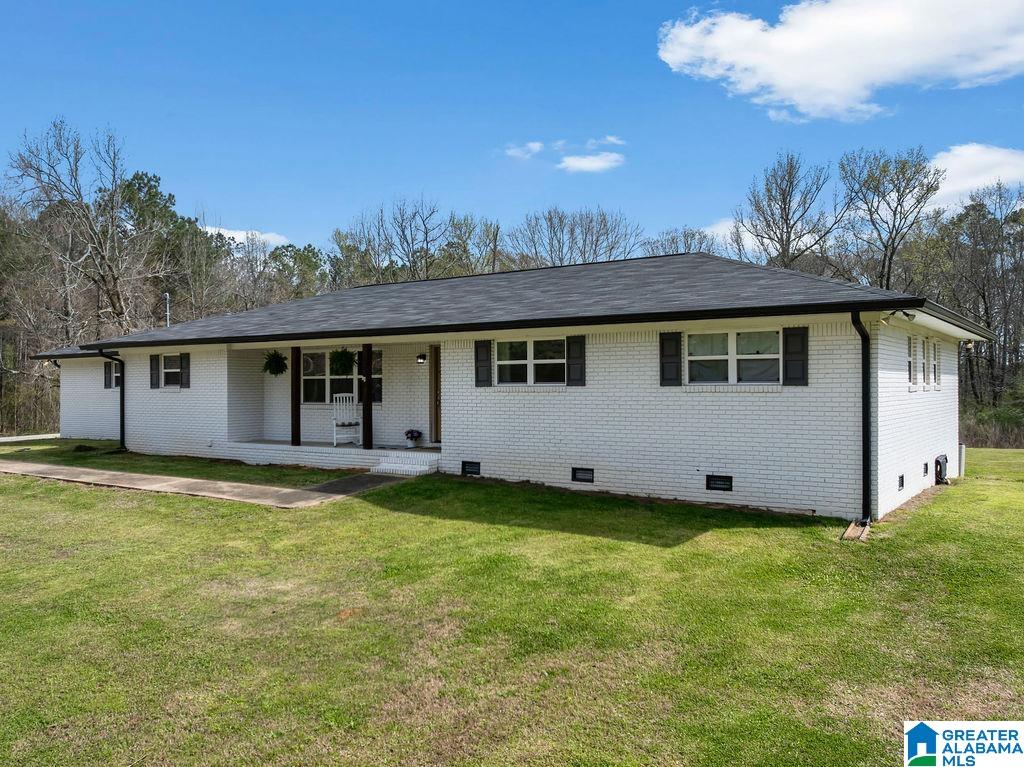 766 N SKYLINE DRIVE