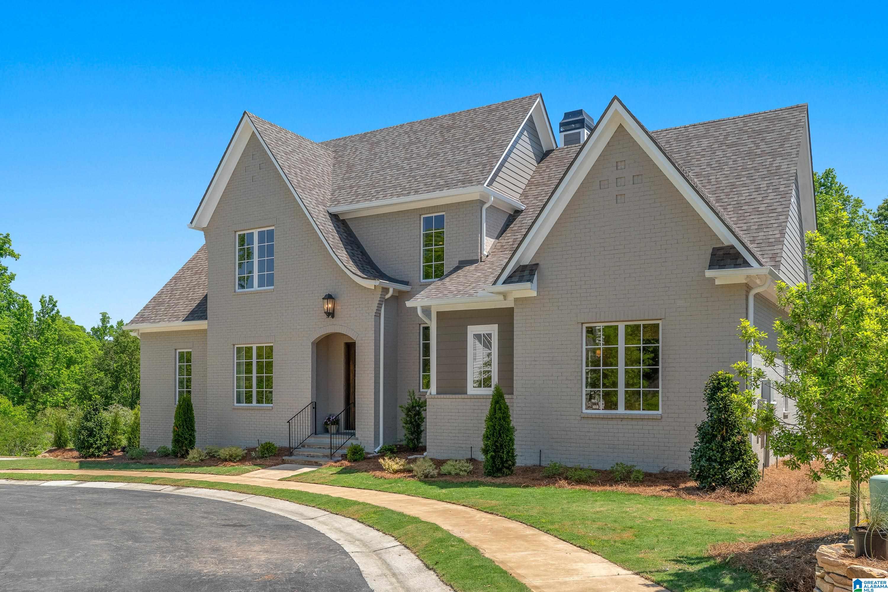 3304 SOUTHBEND CIRCLE