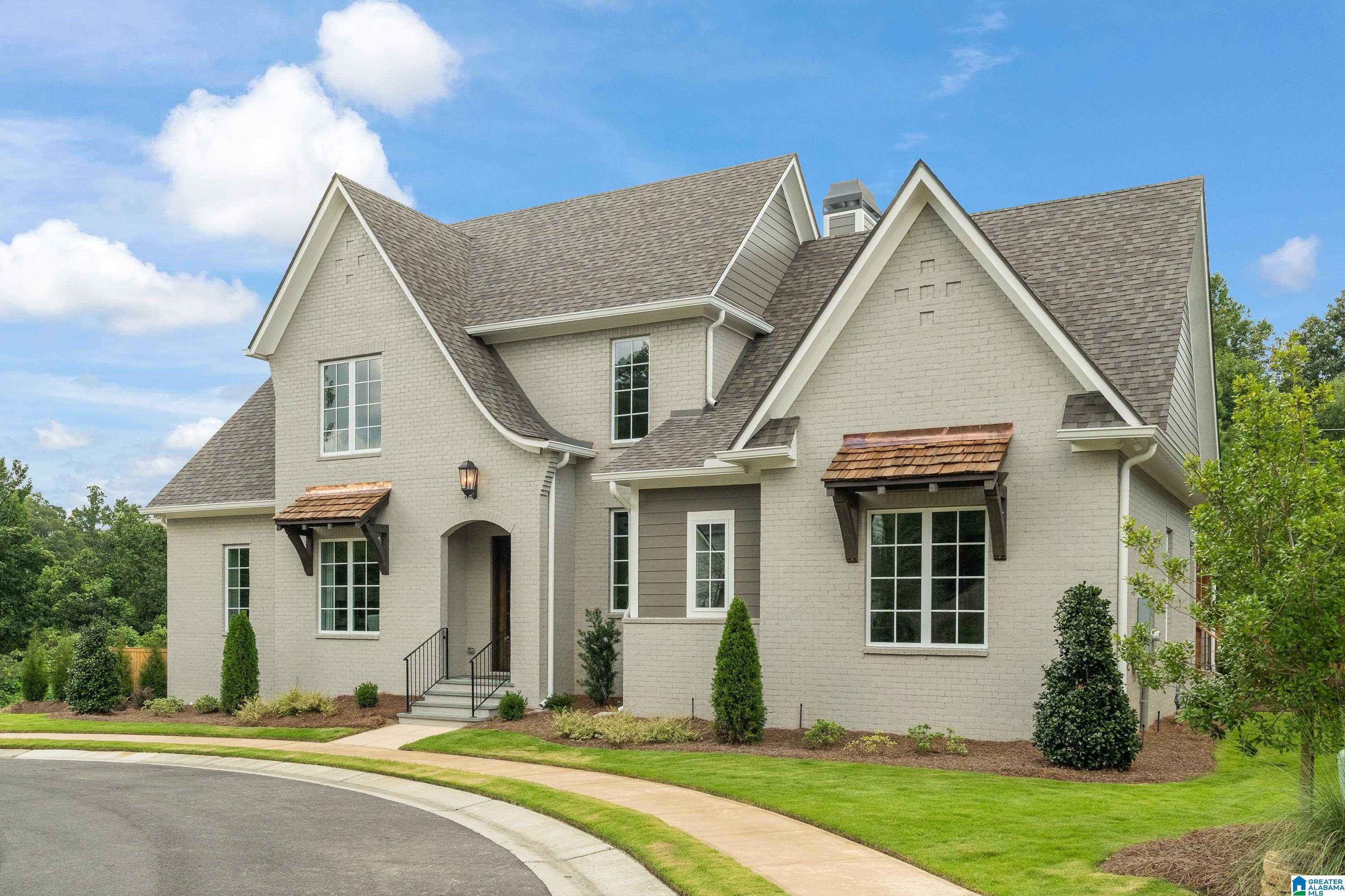 3304 SOUTHBEND CIRCLE