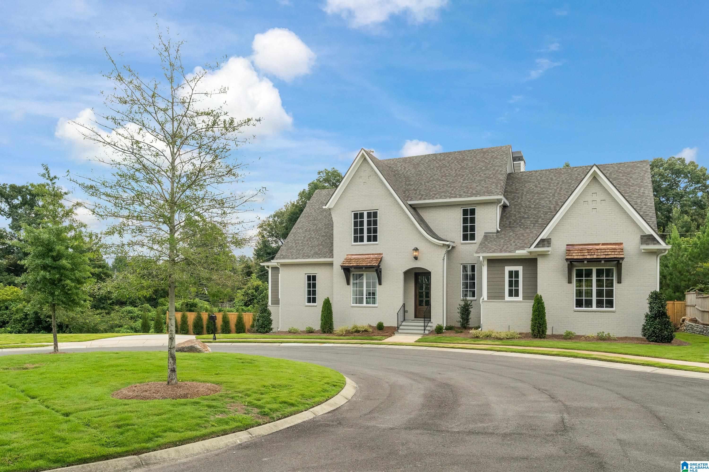 3304 SOUTHBEND CIRCLE