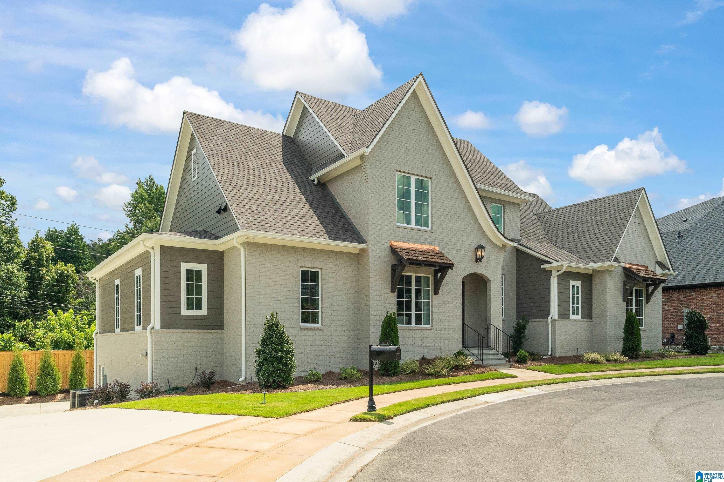 3304 SOUTHBEND CIRCLE