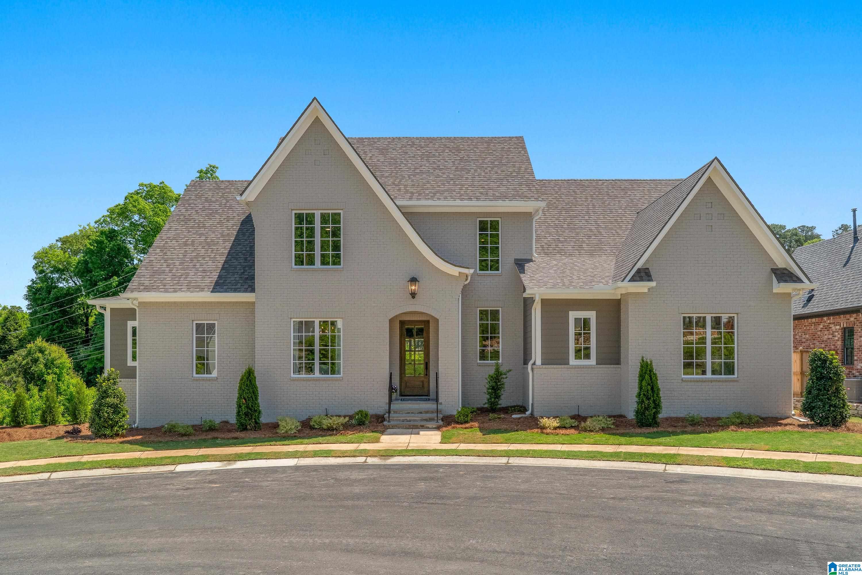 3304 SOUTHBEND CIRCLE