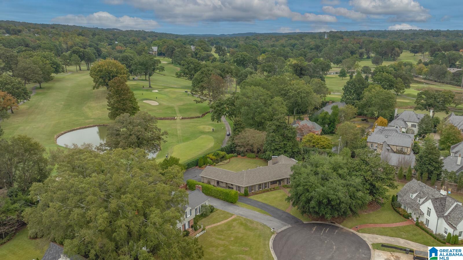 2516 COUNTRY CLUB CIRCLE