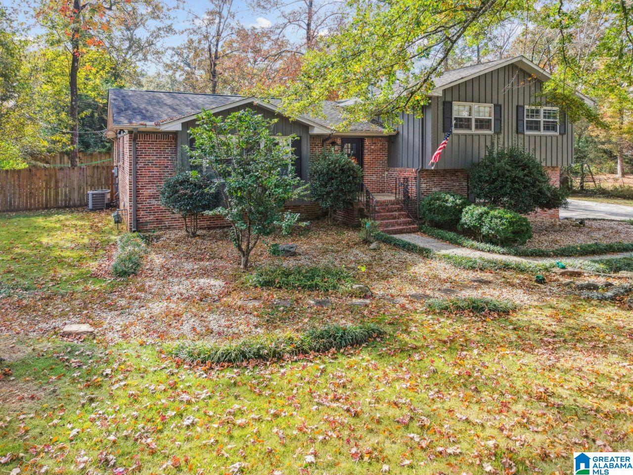 3236 MOCKINGBIRD LANE