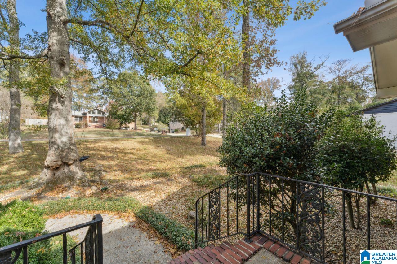 3236 MOCKINGBIRD LANE