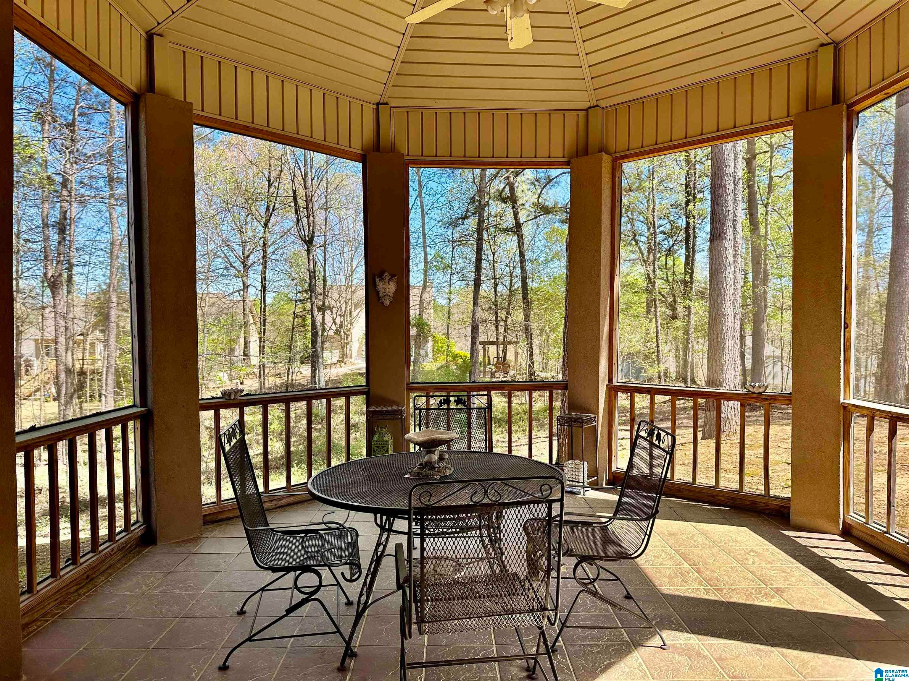 559 WOODBRIDGE TRACE