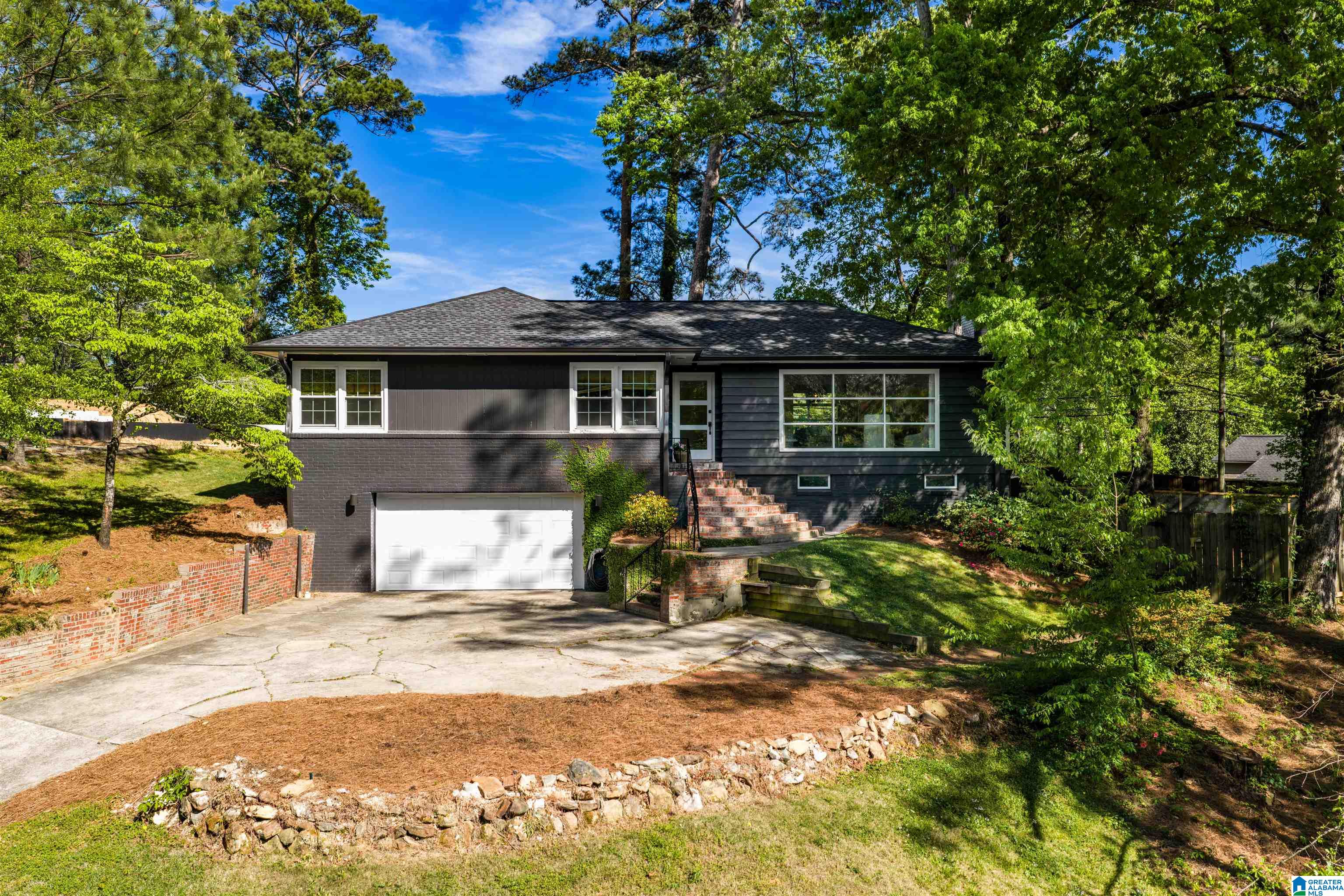 145 LUCERNE BOULEVARD