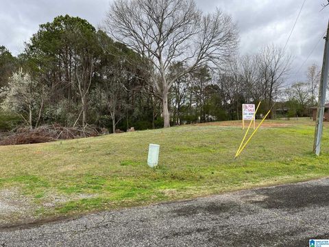 716 KERR DRIVE na GARDENDALE AL 35071
