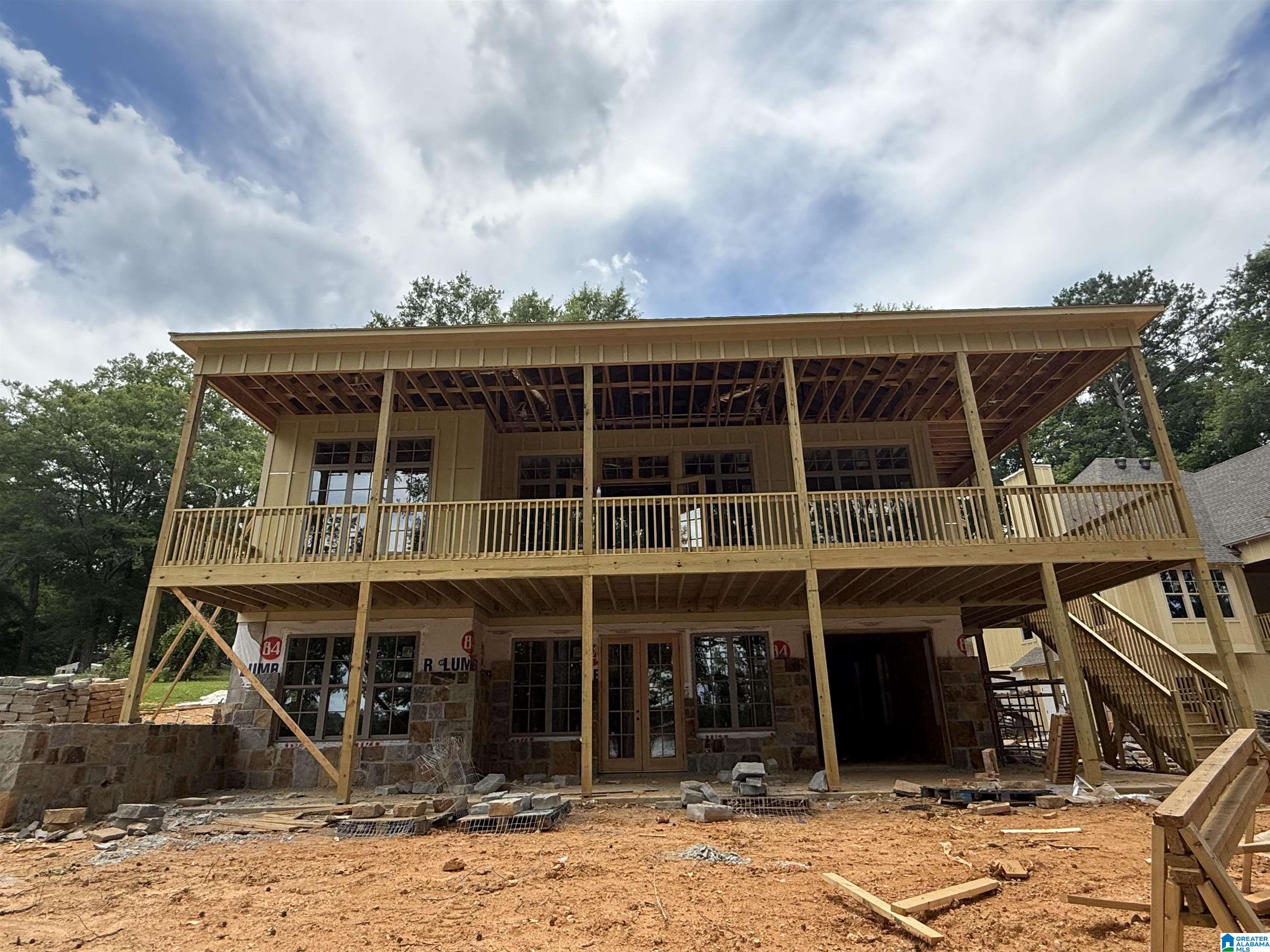 105 RIVERCREST LANE