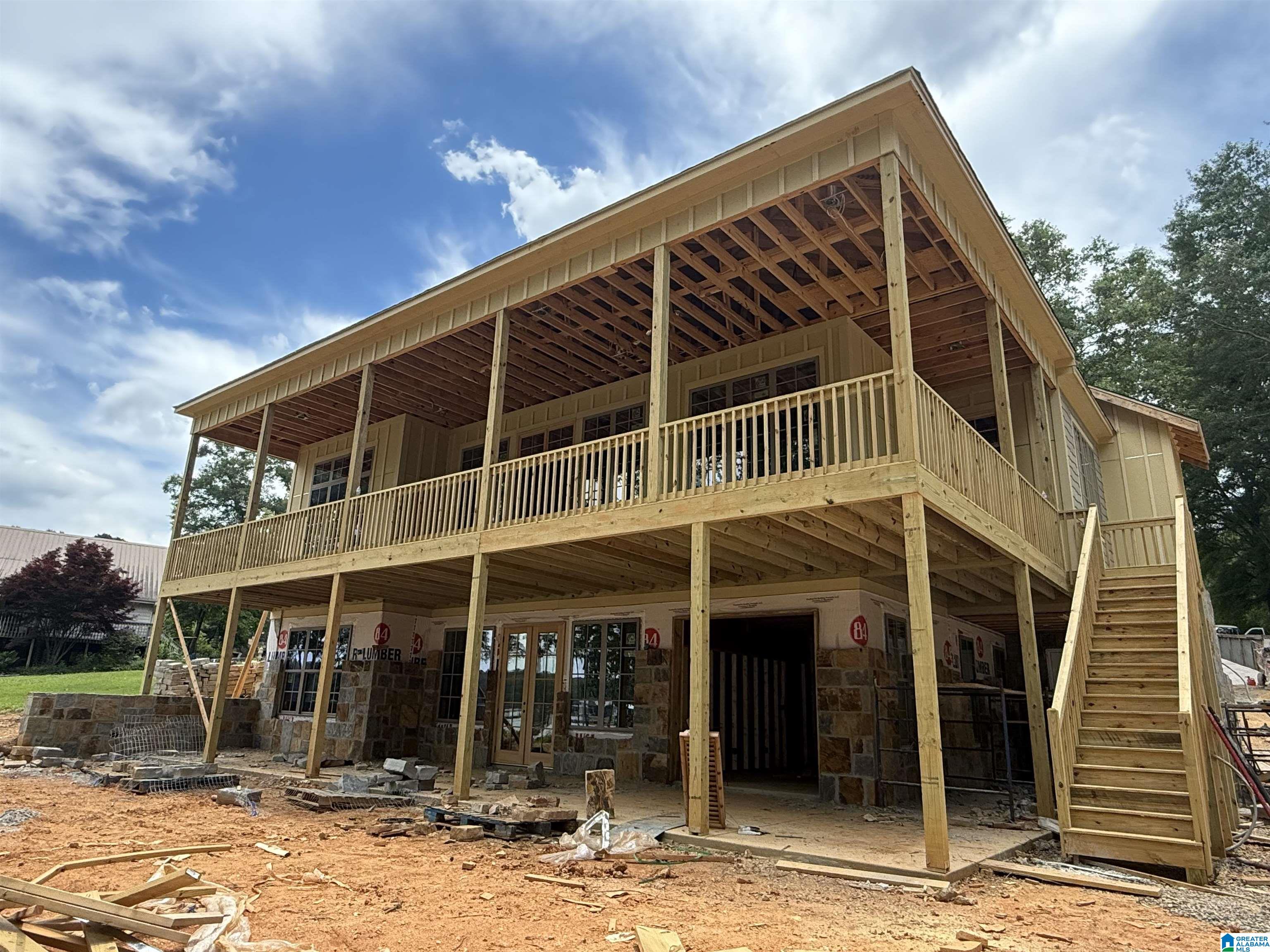 105 RIVERCREST LANE