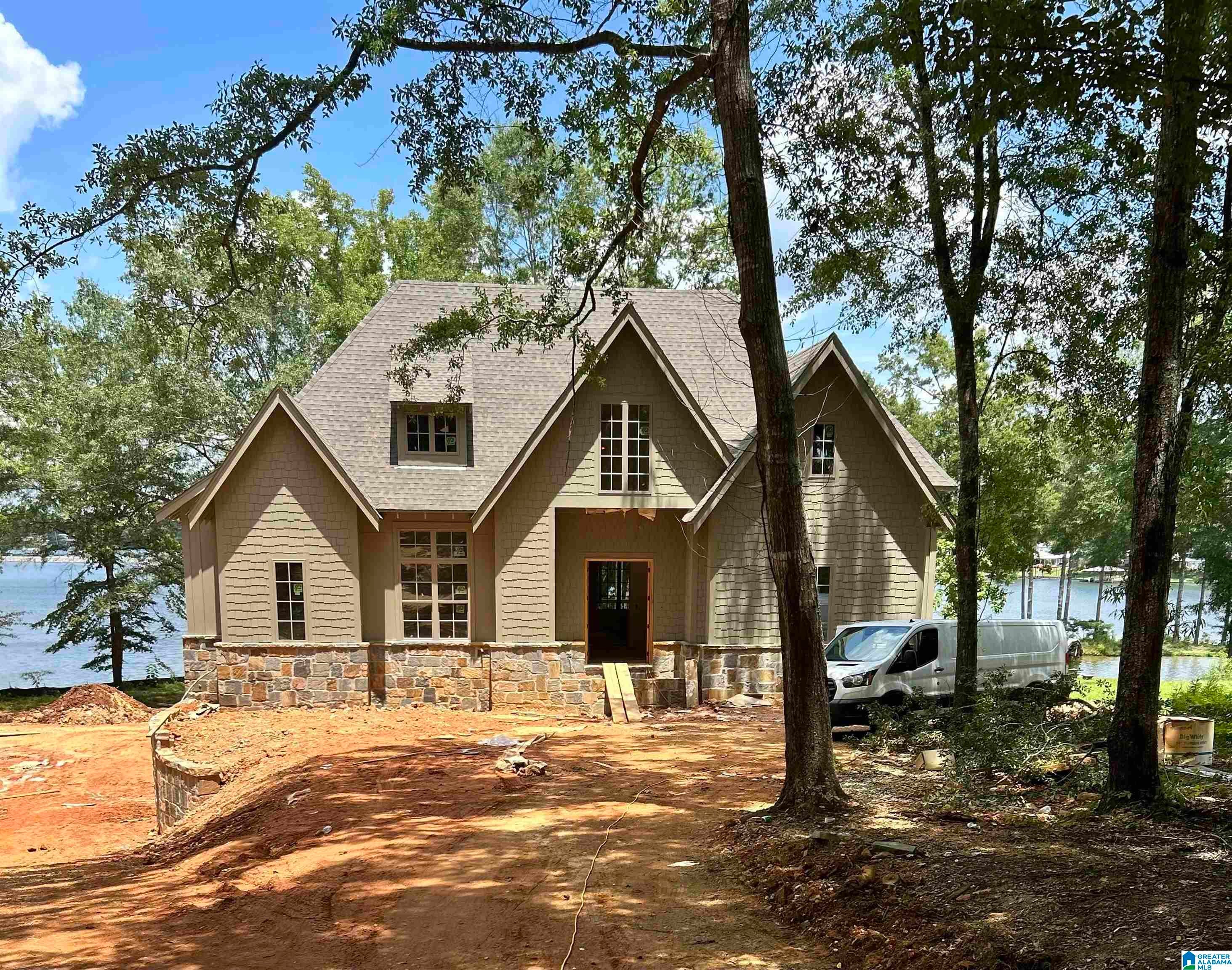 105 RIVERCREST LANE