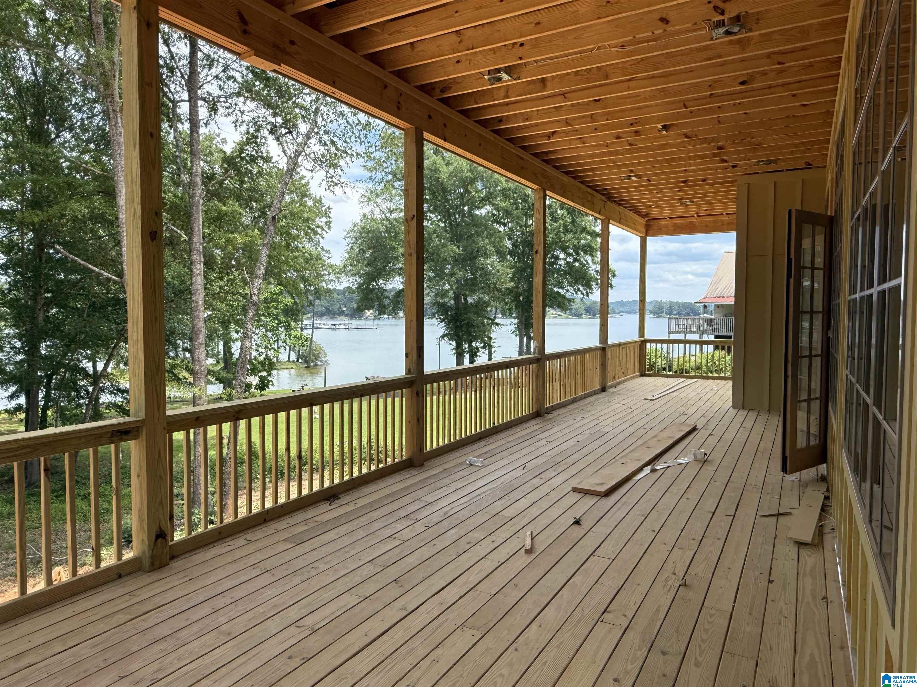 105 RIVERCREST LANE