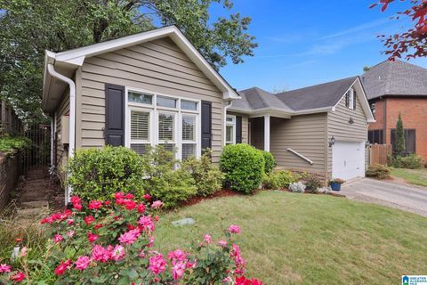2584 CROSSGATE PLACE VESTAVIA HILLS AL 35216