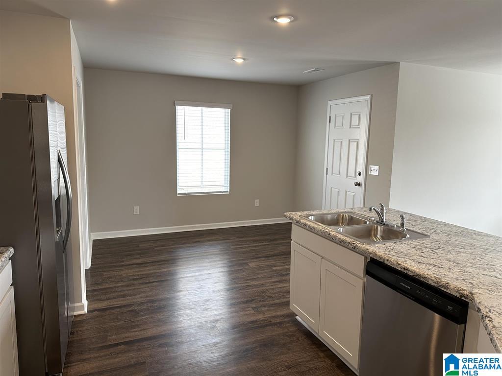 1616 SIMMONS STREET SE