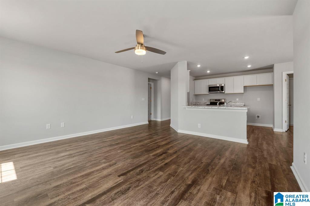 1616 SIMMONS STREET SE