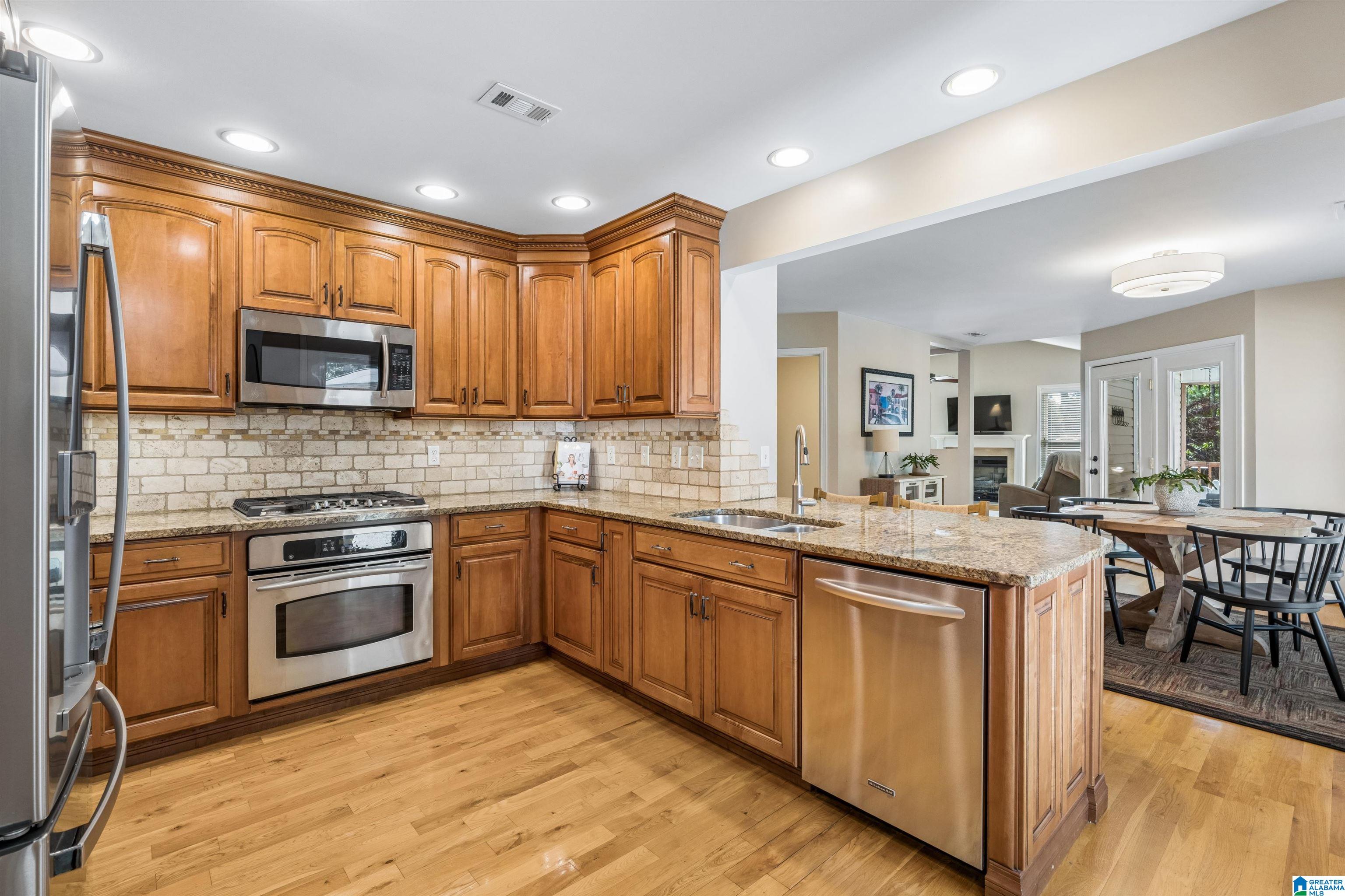 5374 PINEYWOOD ROAD