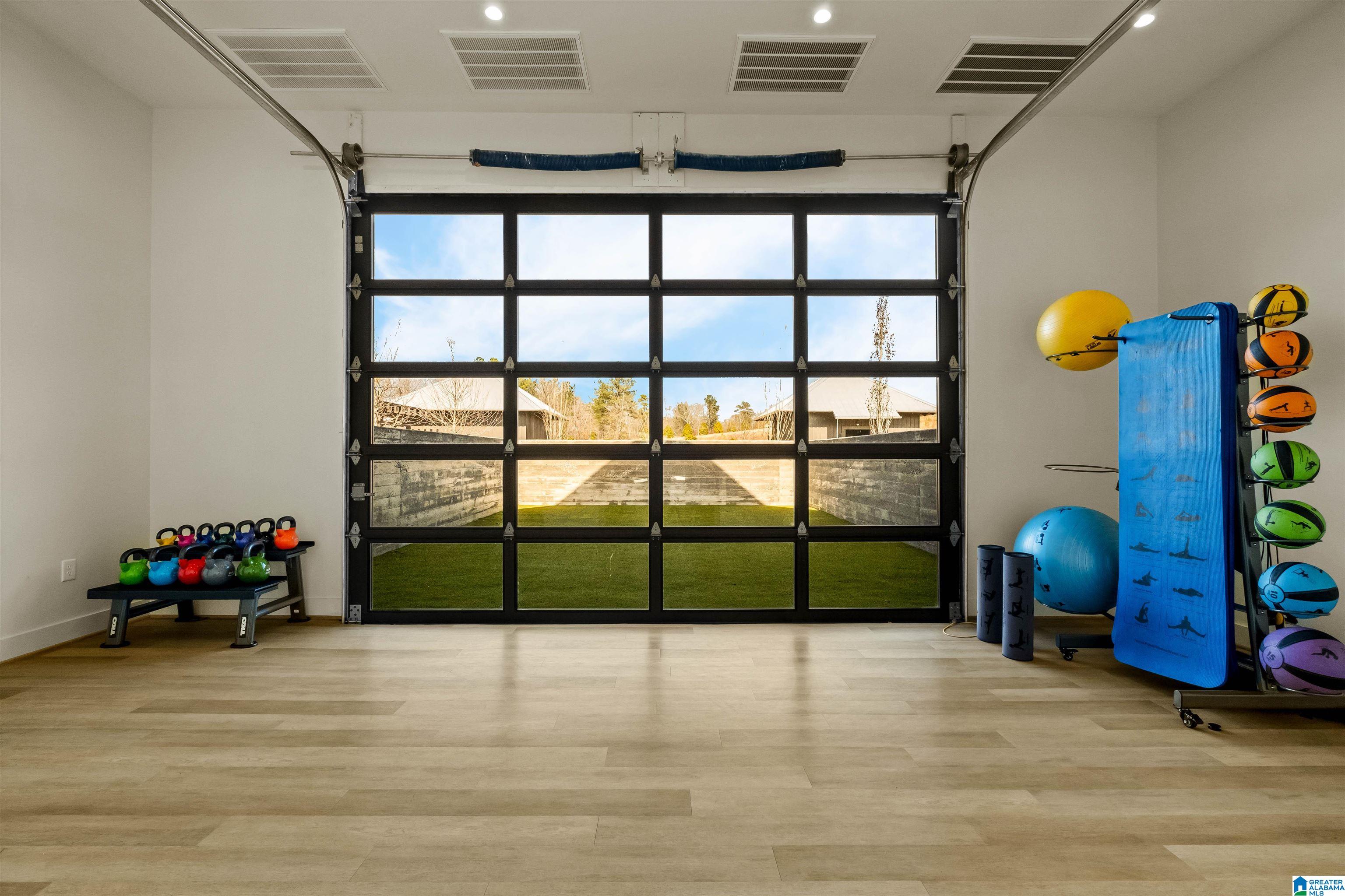 4100 BLACKRIDGE CREST