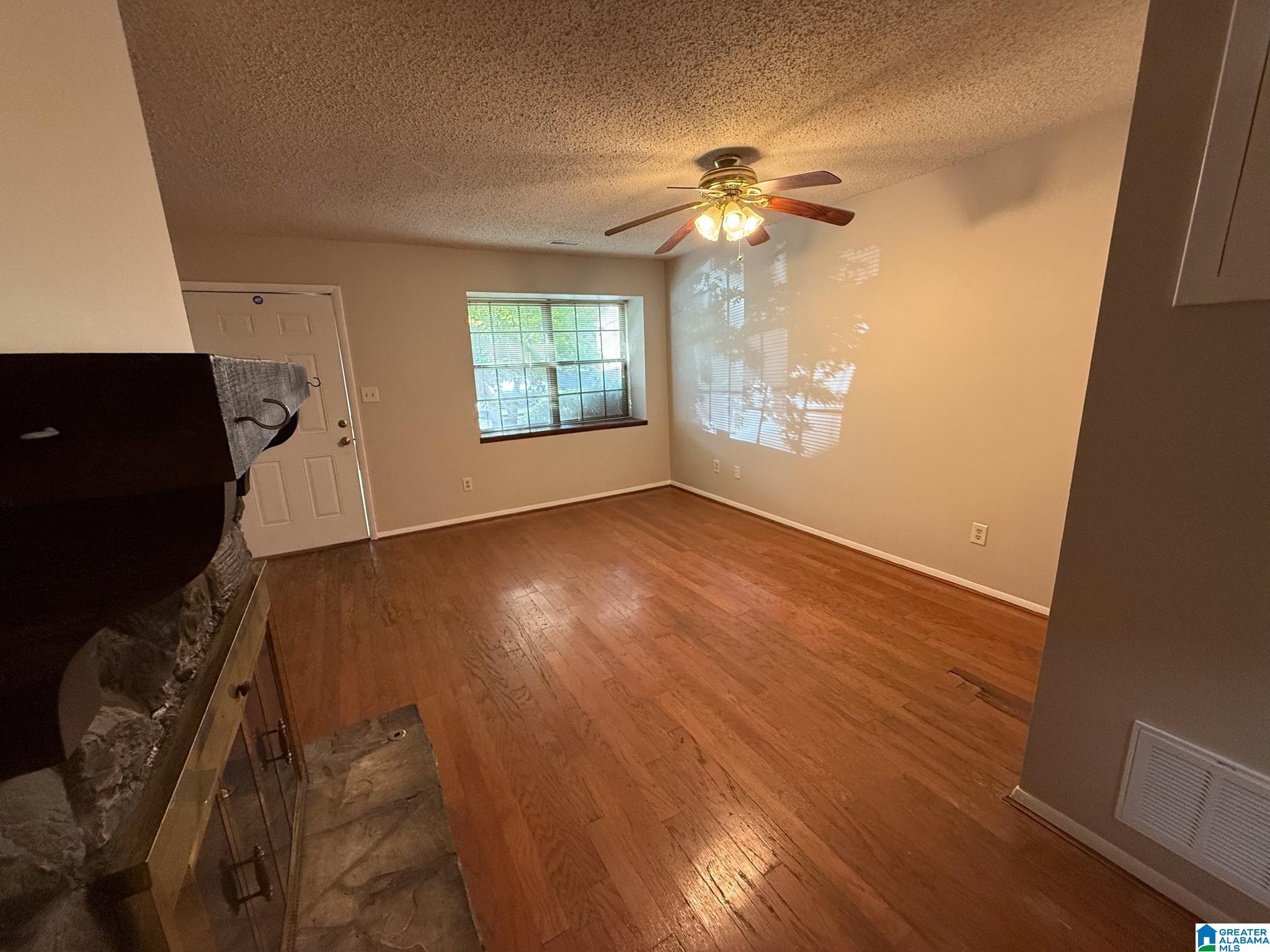 1937 SPRINGLAKE COURT