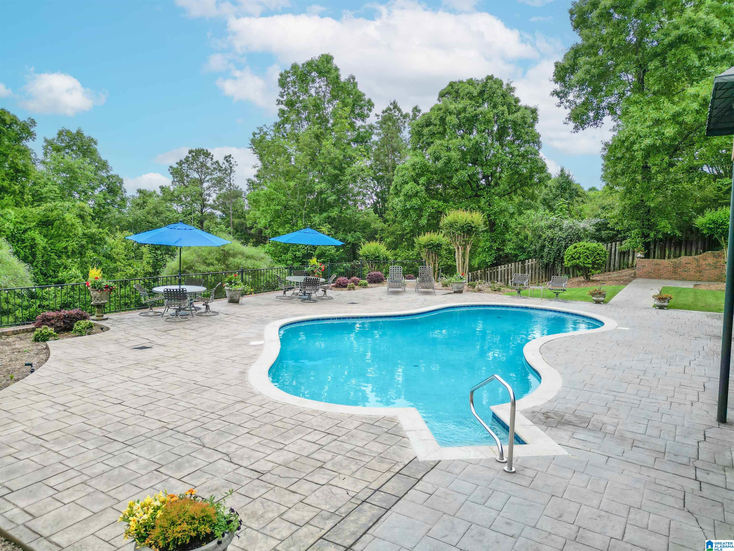 2076 BROOK HIGHLAND RIDGE