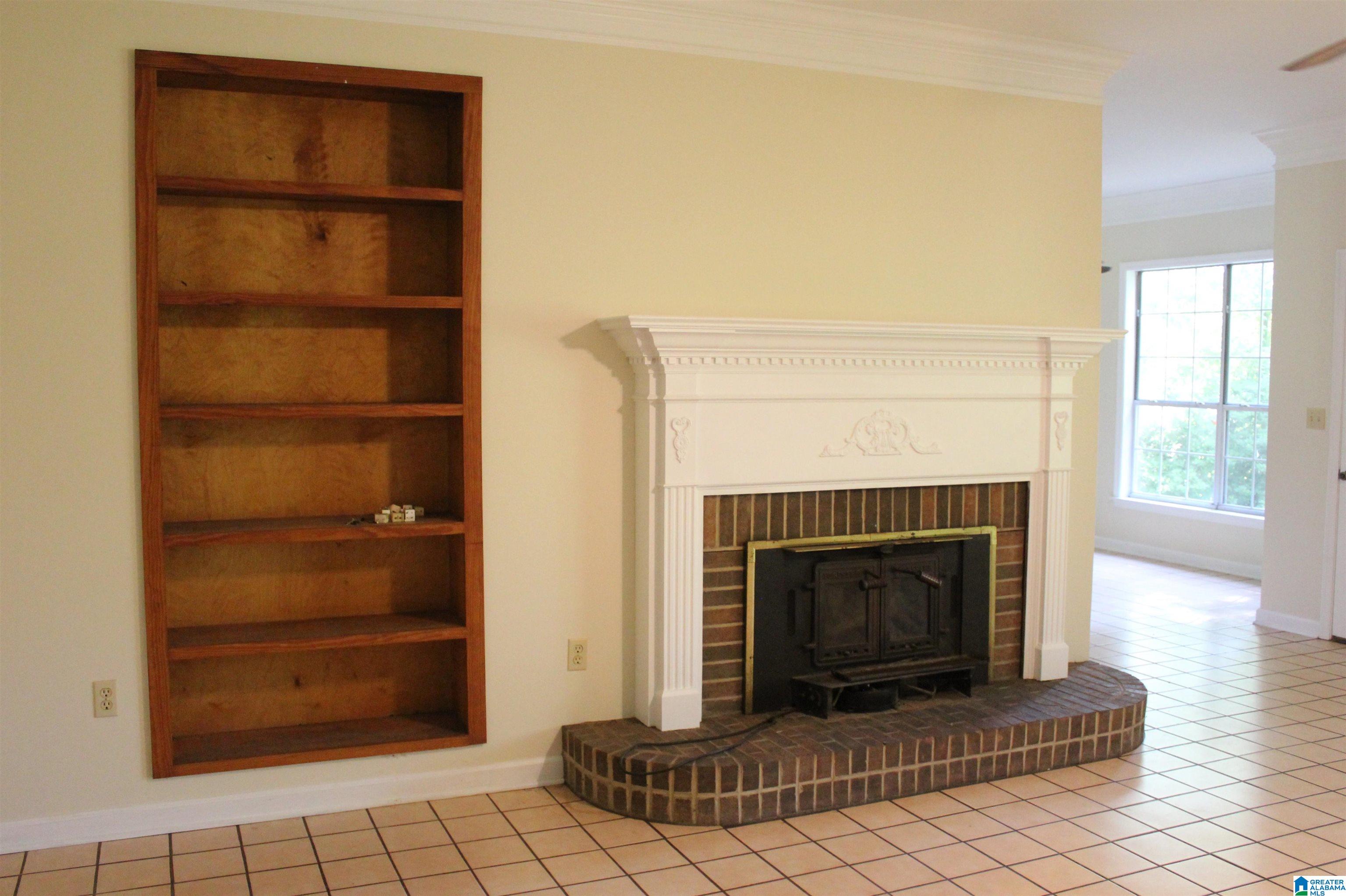 2537 BLUFF VALLEY ROAD