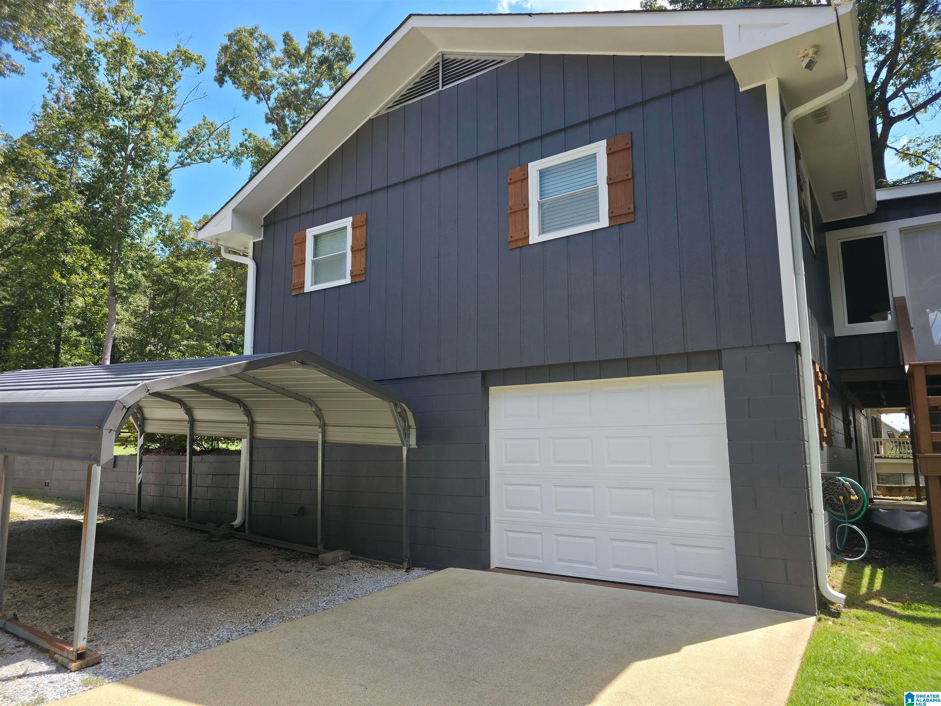 555 N LAKESHORE DRIVE