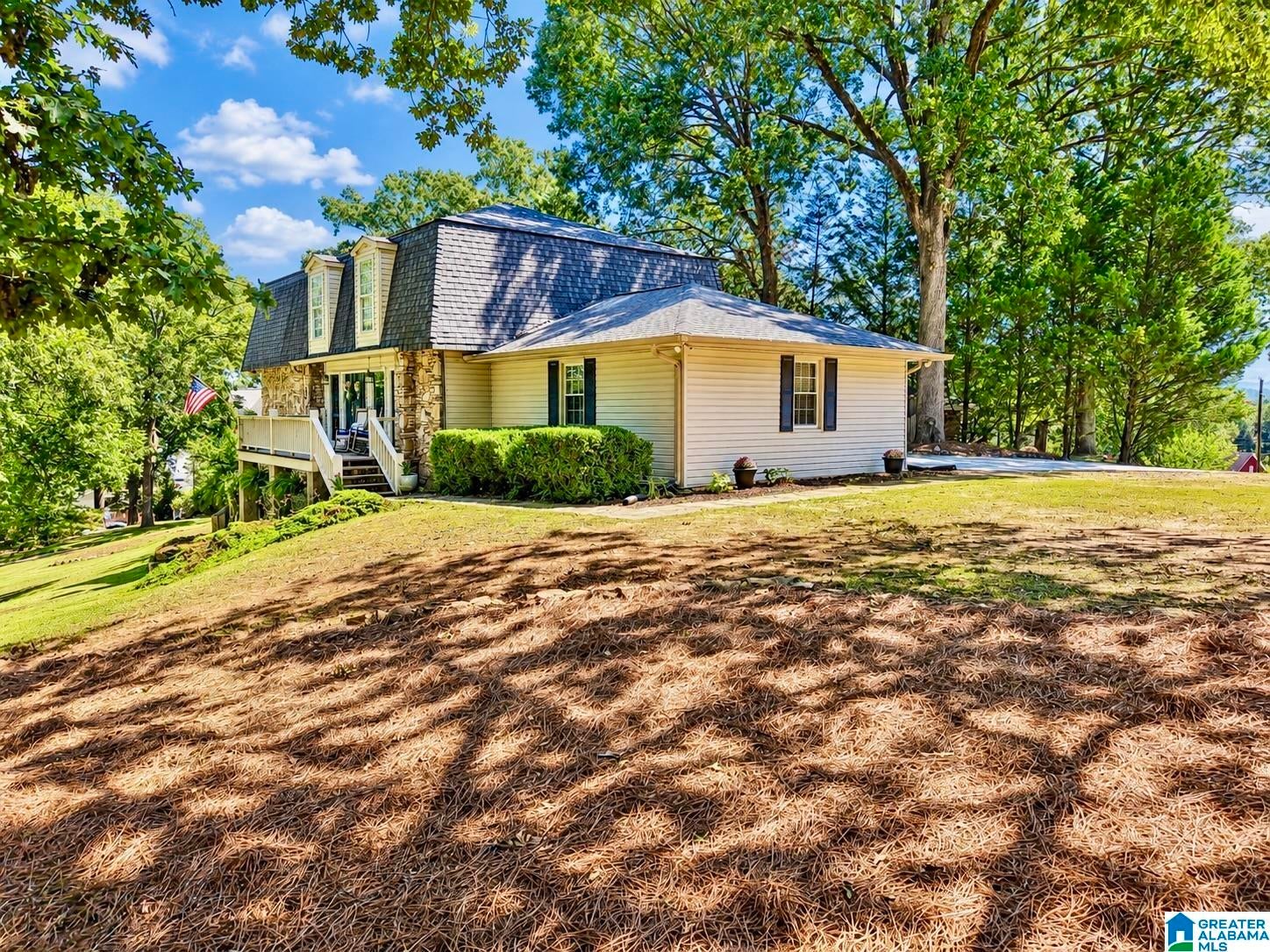 1822 PLEASANT RIDGE DRIVE