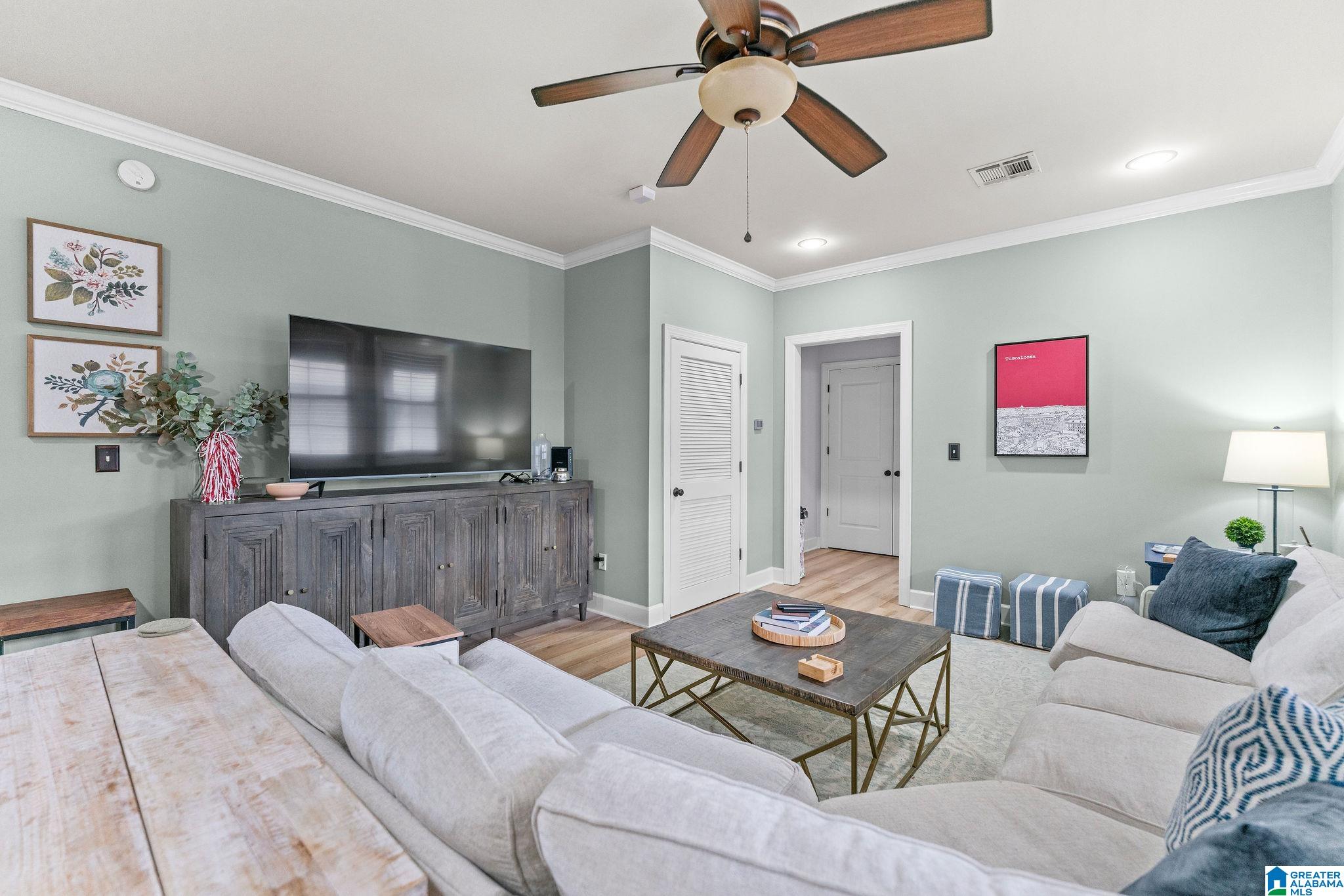 820 FRANK THOMAS AVENUE 211