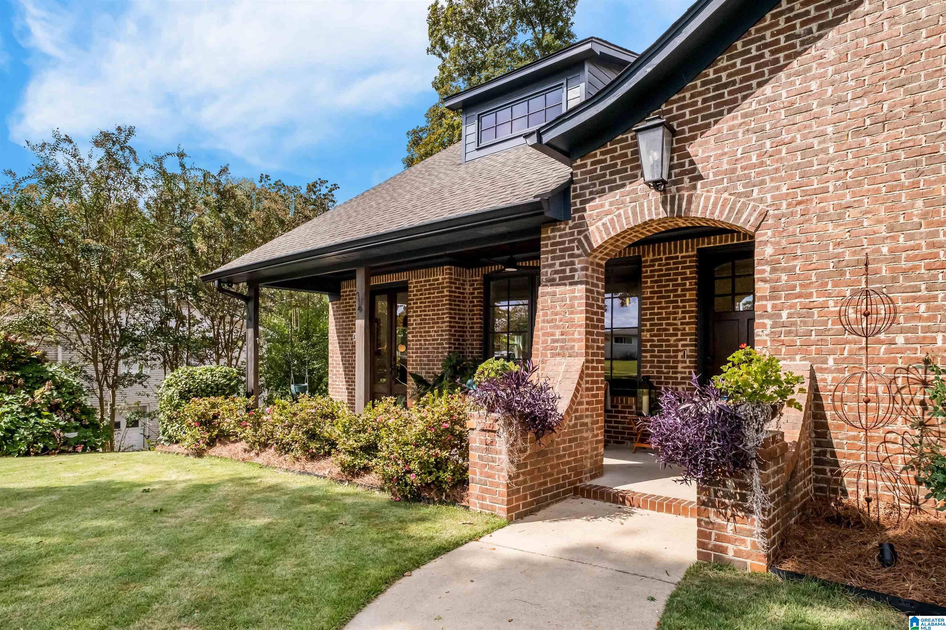 1848 INDIAN HILL ROAD