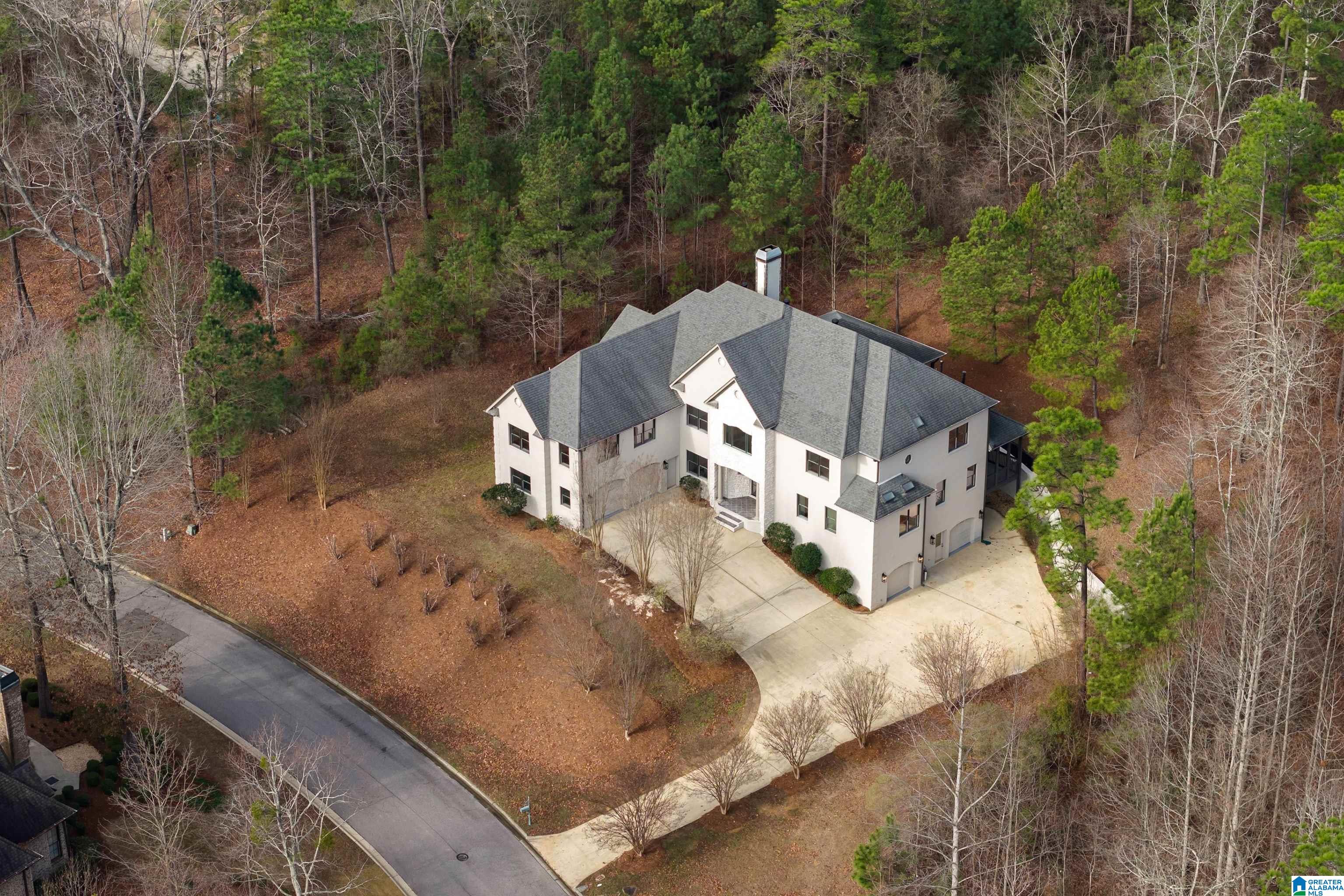 1008 SPRINGHILL LANE