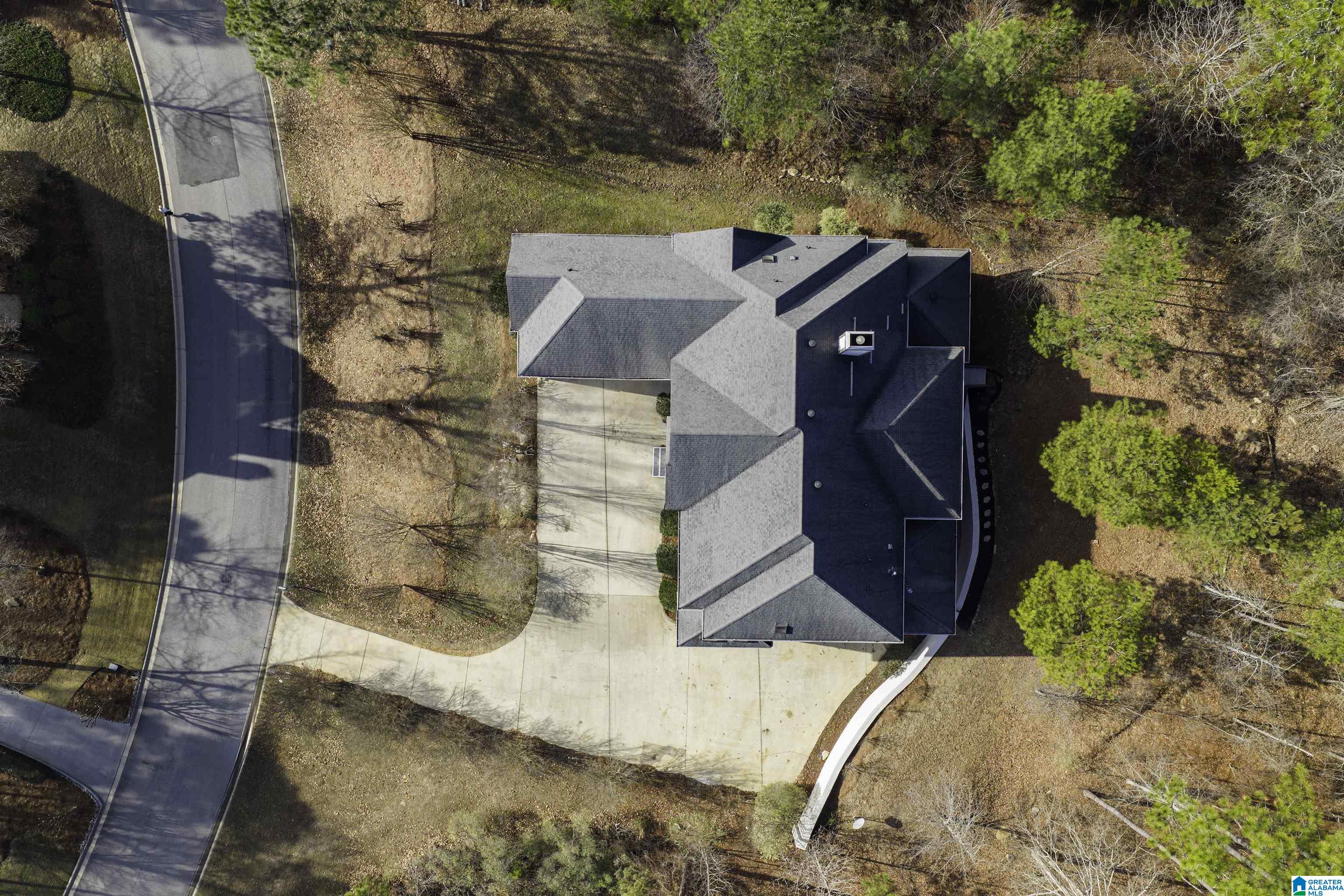 1008 SPRINGHILL LANE