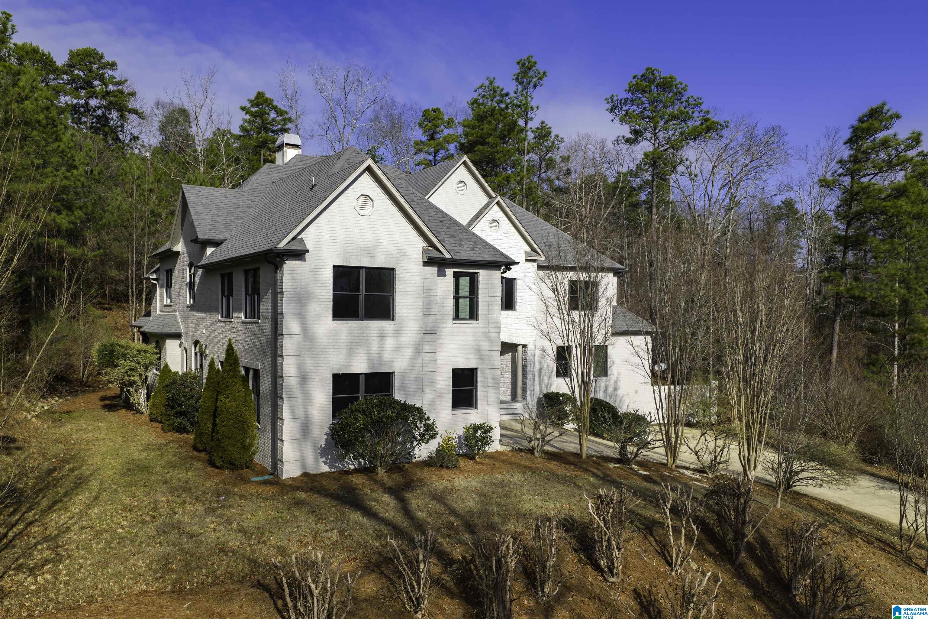 1008 SPRINGHILL LANE