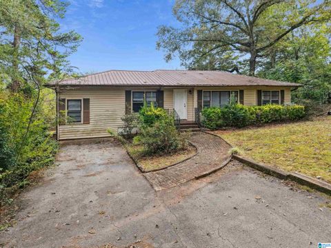 1733 FAIRCREST DRIVE HUEYTOWN AL 35023