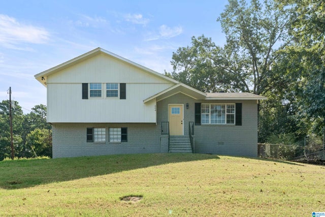 604 HILLCREST ROAD
