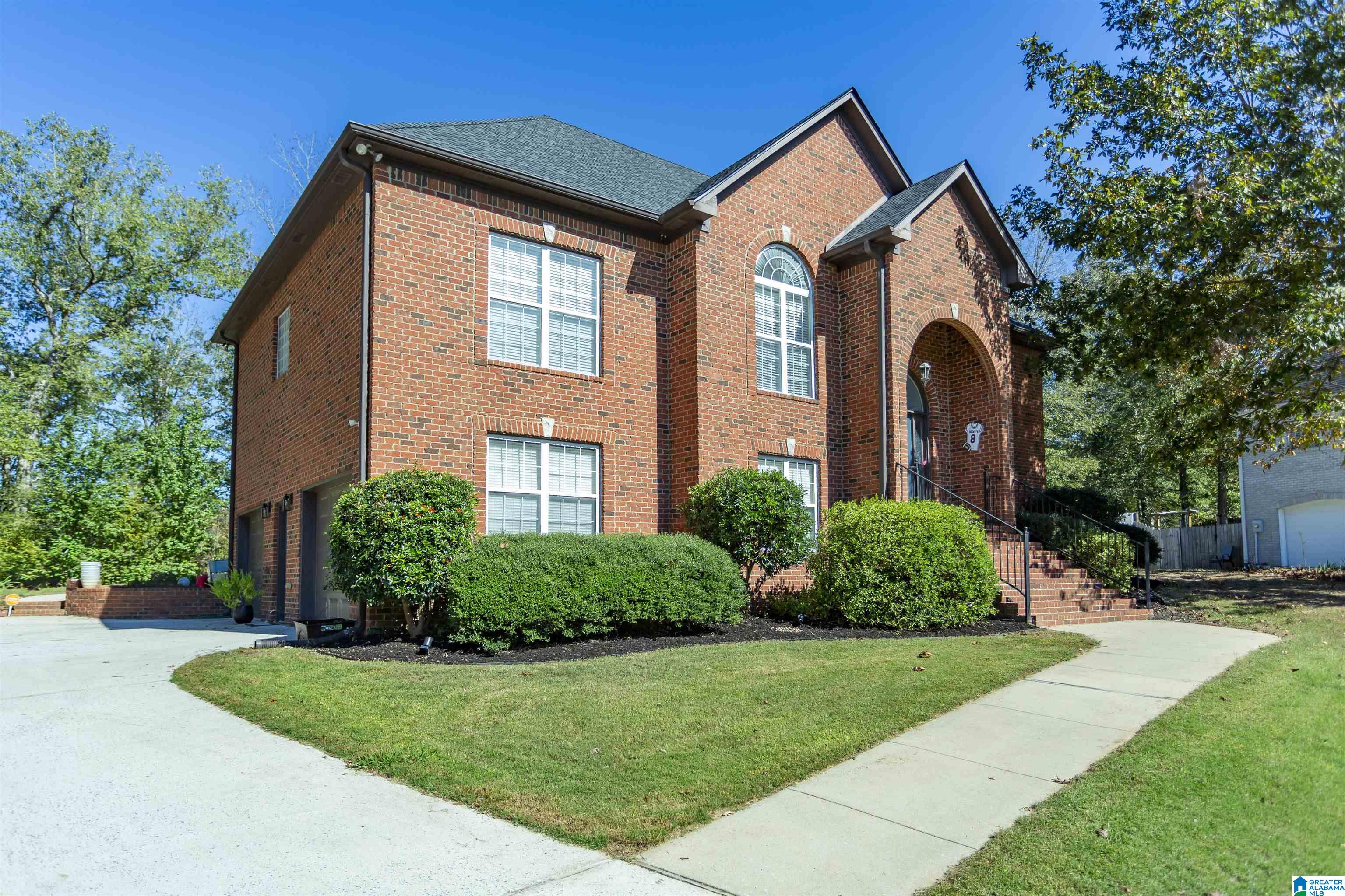 671 LONGWOOD PLACE