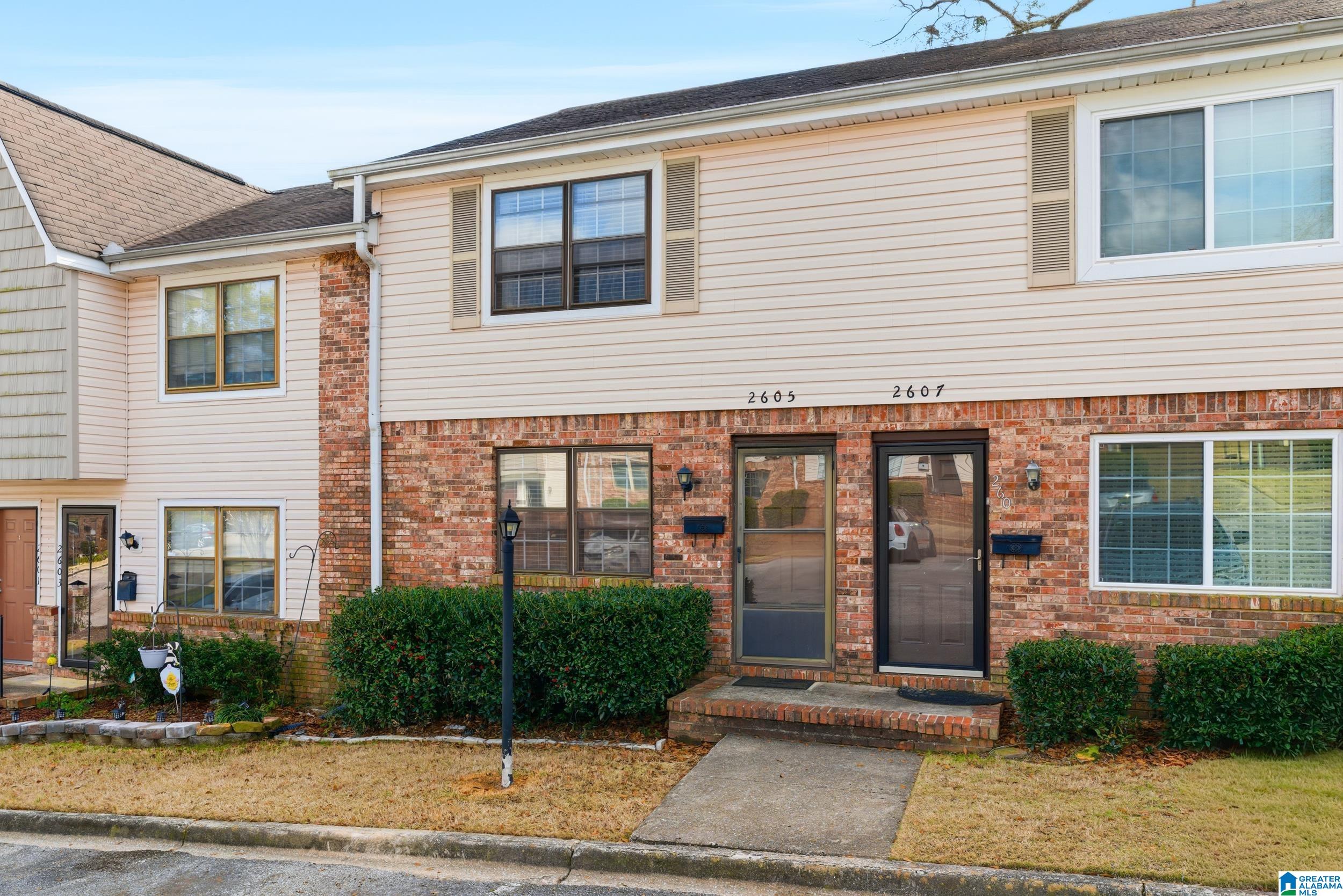 2605 SOUTHBURY CIRCLE 2605