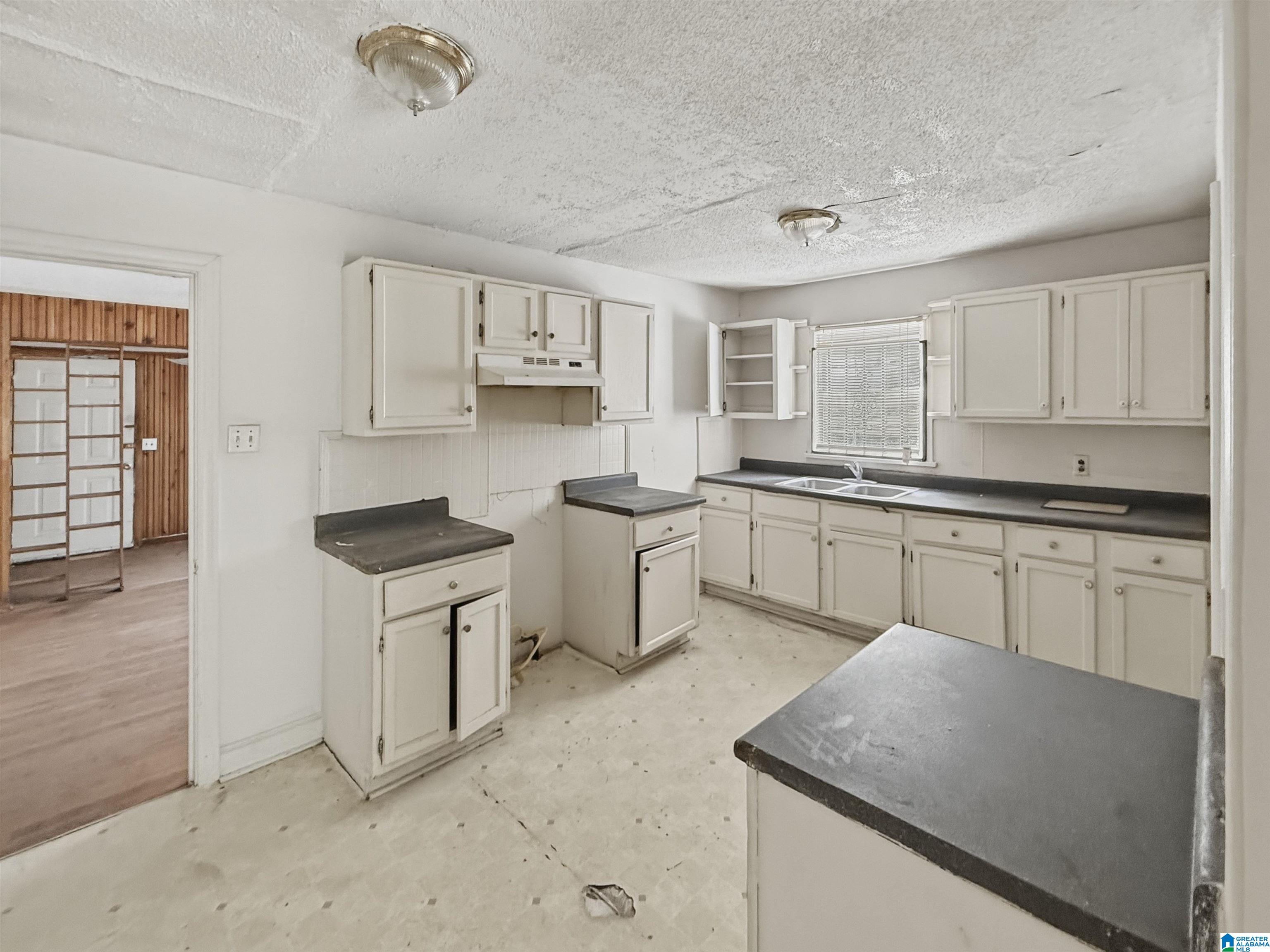 1438 FRED L SHUTTLESWORTH DRIVE