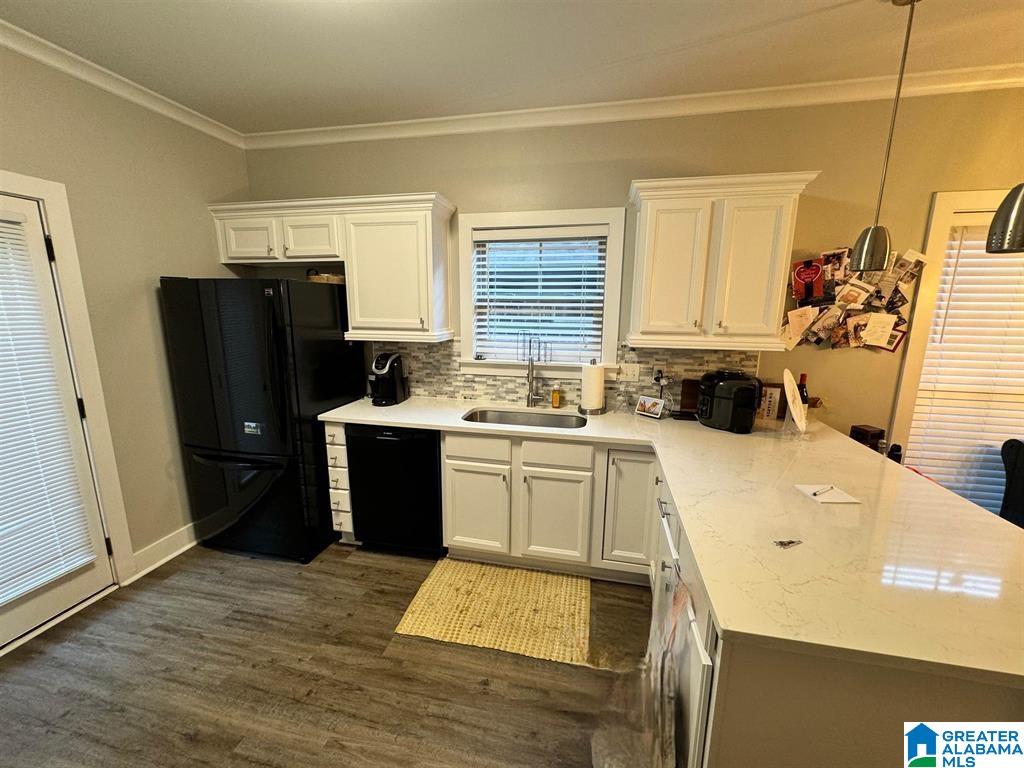 325 KINGSTON CIRCLE