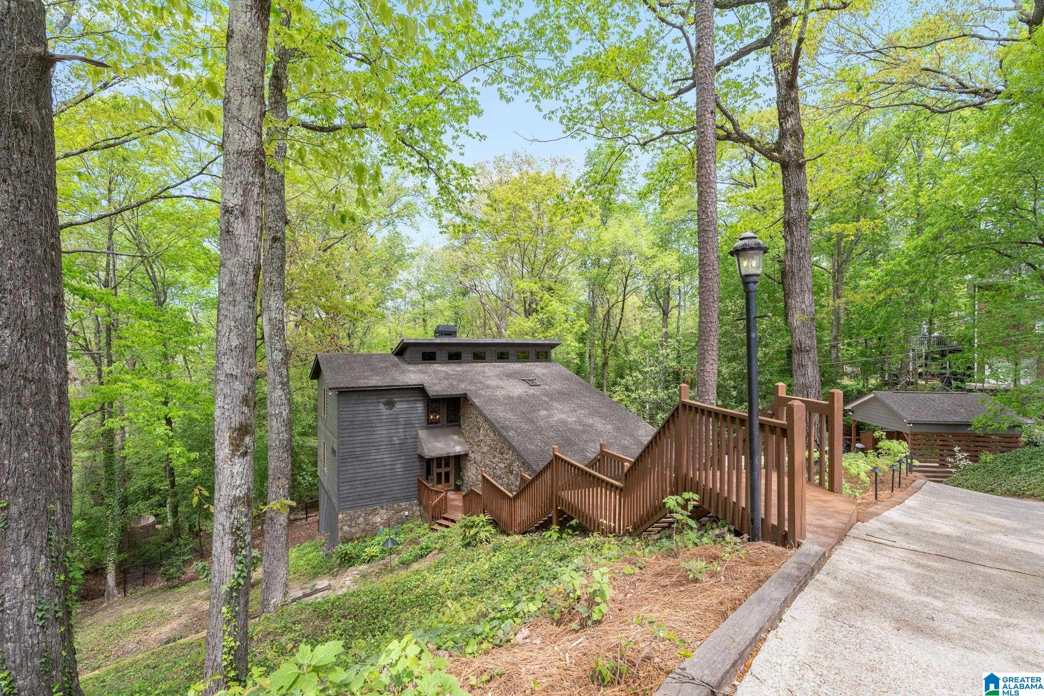 2430 MONTE VISTA DRIVE