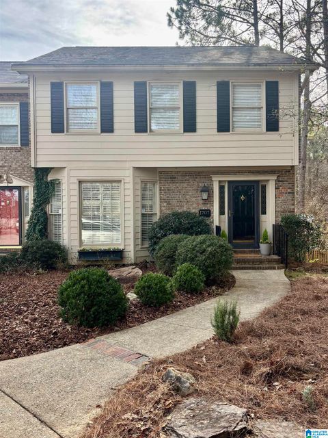 1707 MOUNTAIN LAUREL LANE HOOVER AL 35244