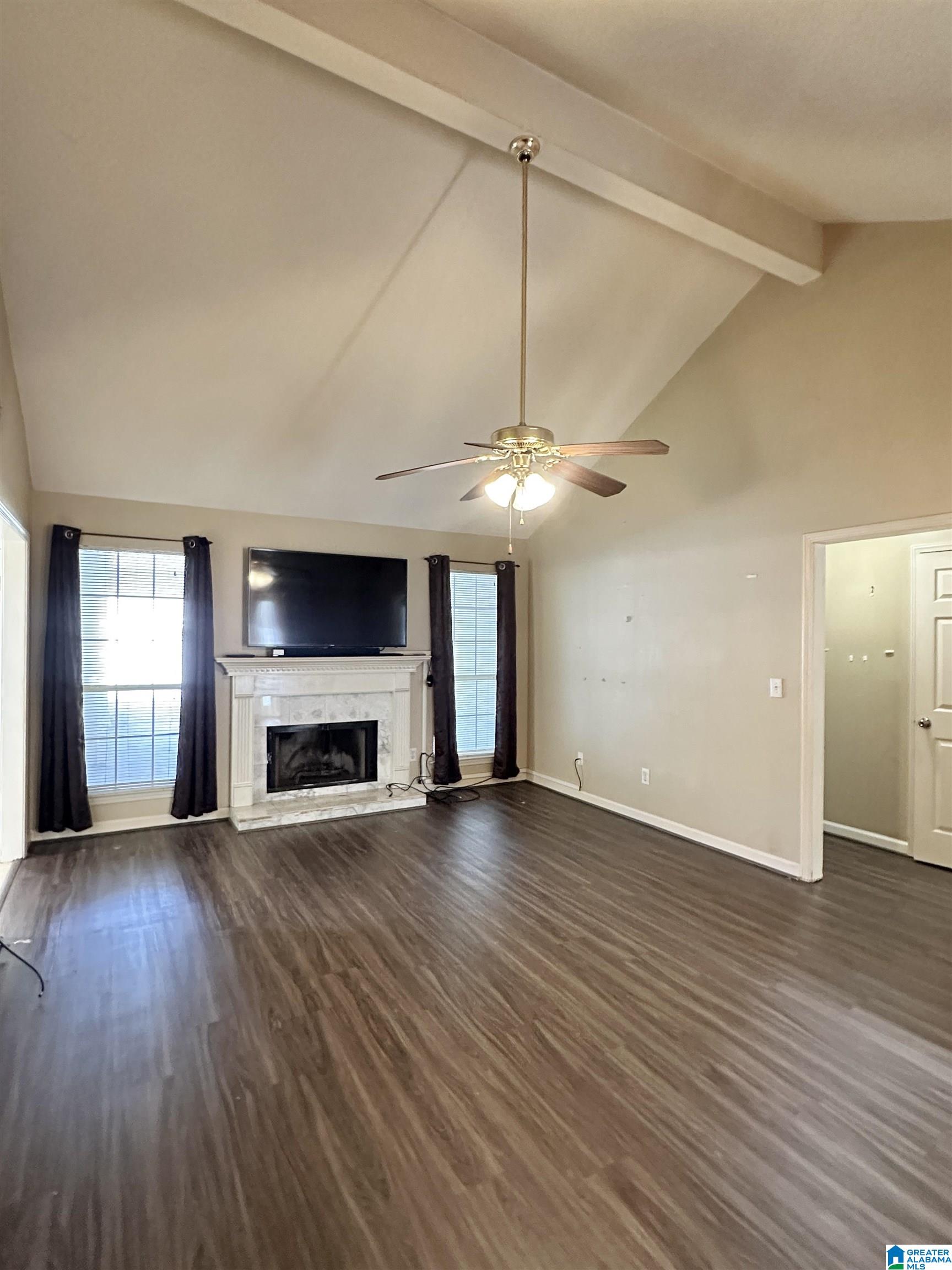 211 BROOKHOLLOW DRIVE