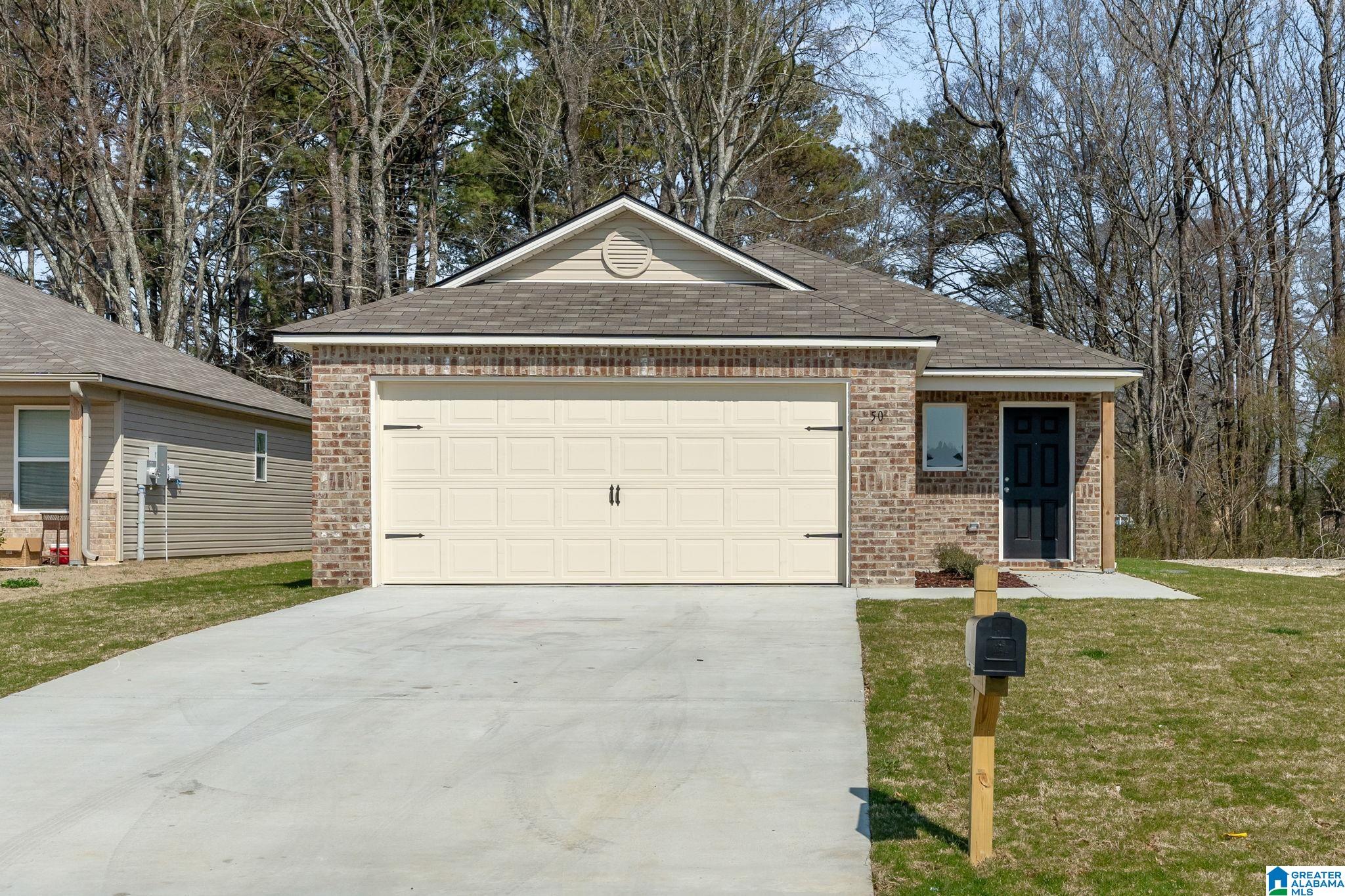 Photo 1 of 22 — 945 STAGECOACH ROAD, JEMISON, AL 35085