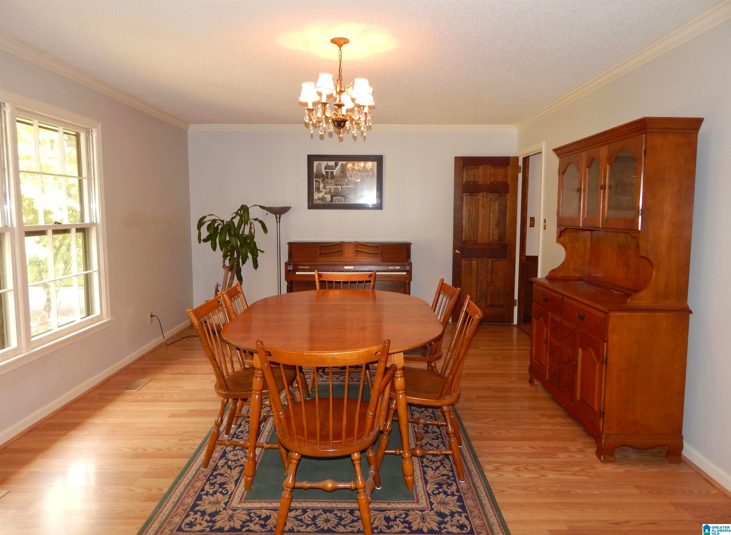 2213 MILL RUN CIRCLE